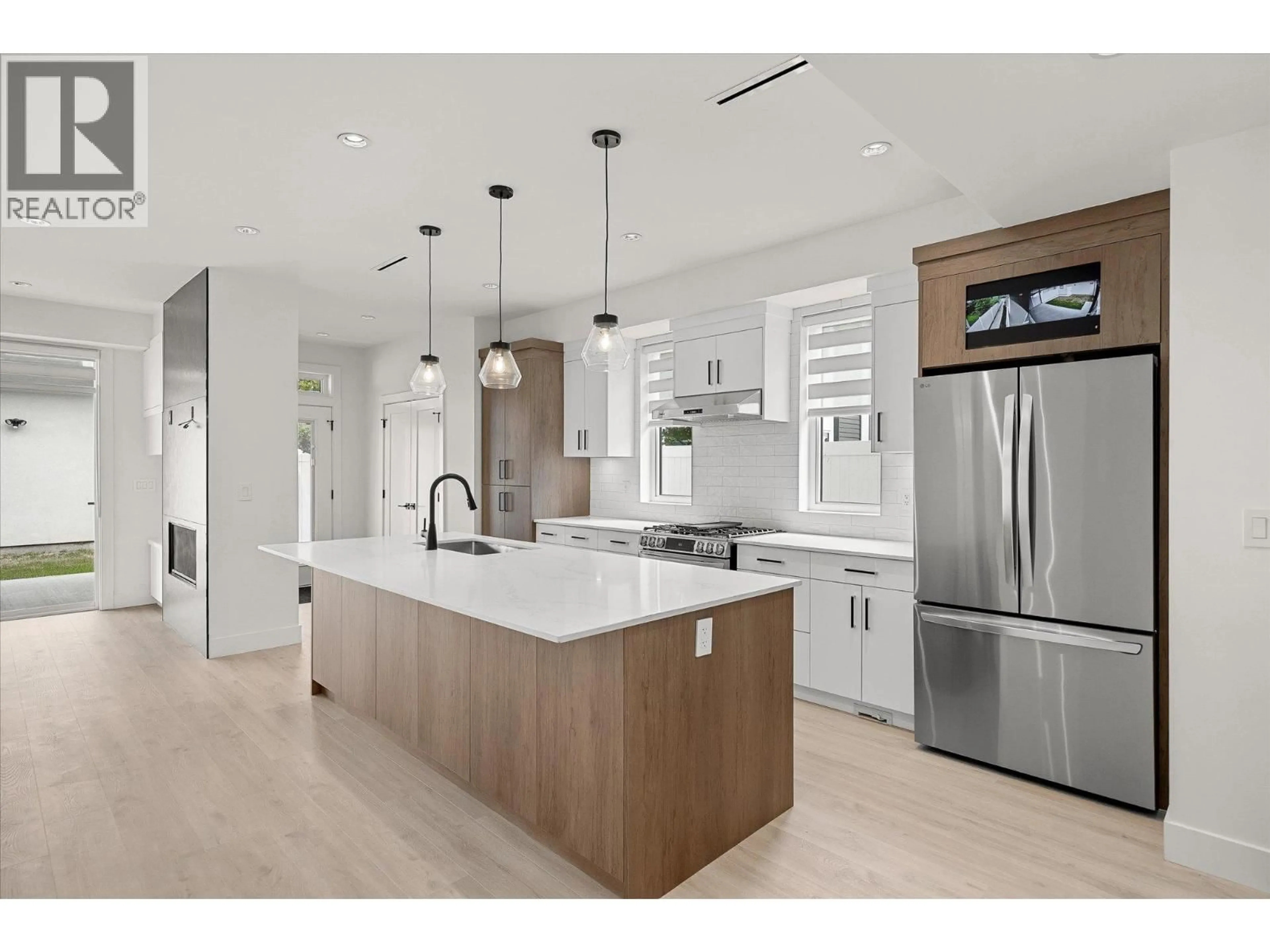 Open concept kitchen, unknown for 3 - 840 GRENFELL AVENUE, Kelowna British Columbia V1Y5J4