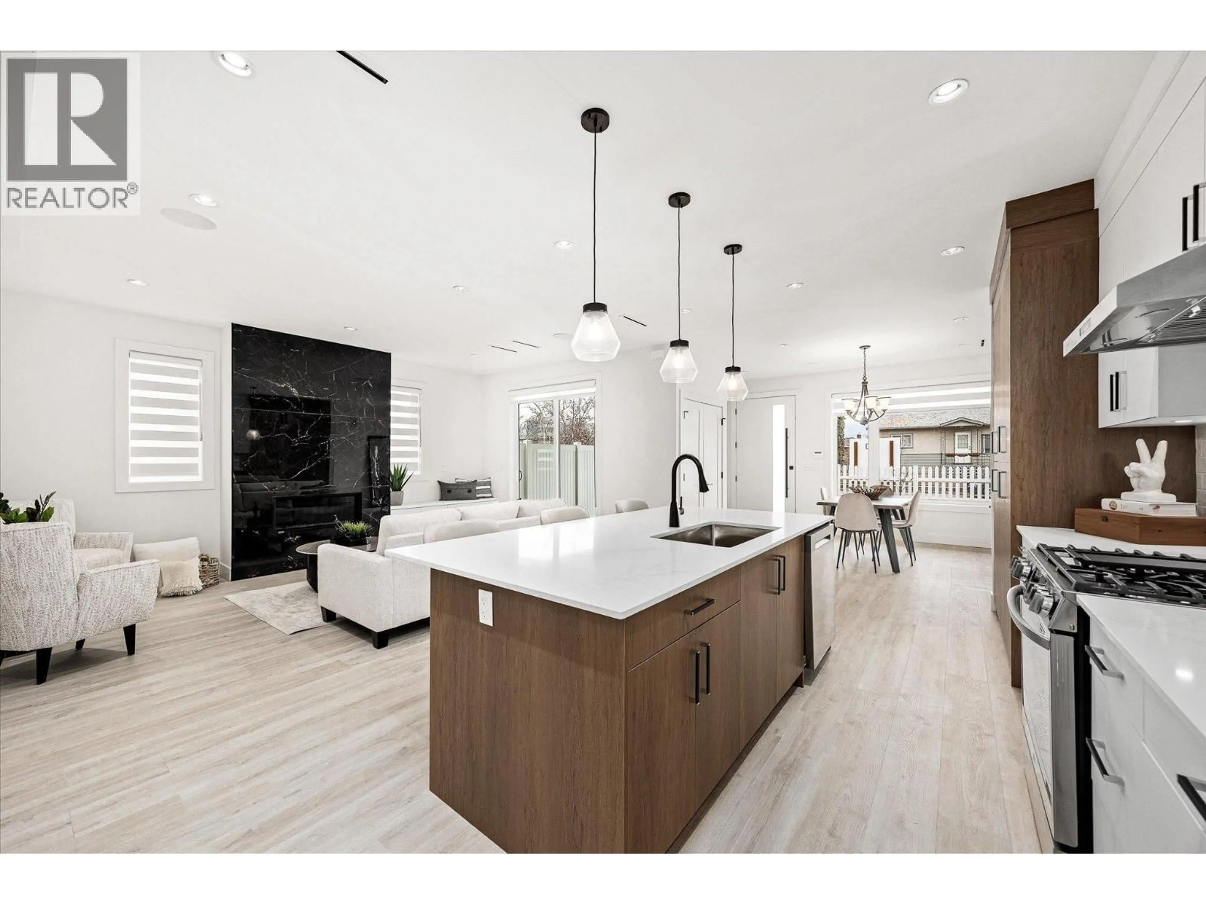 Open concept kitchen, unknown for 1 - 840 GRENFELL AVENUE, Kelowna British Columbia V1Y5J4