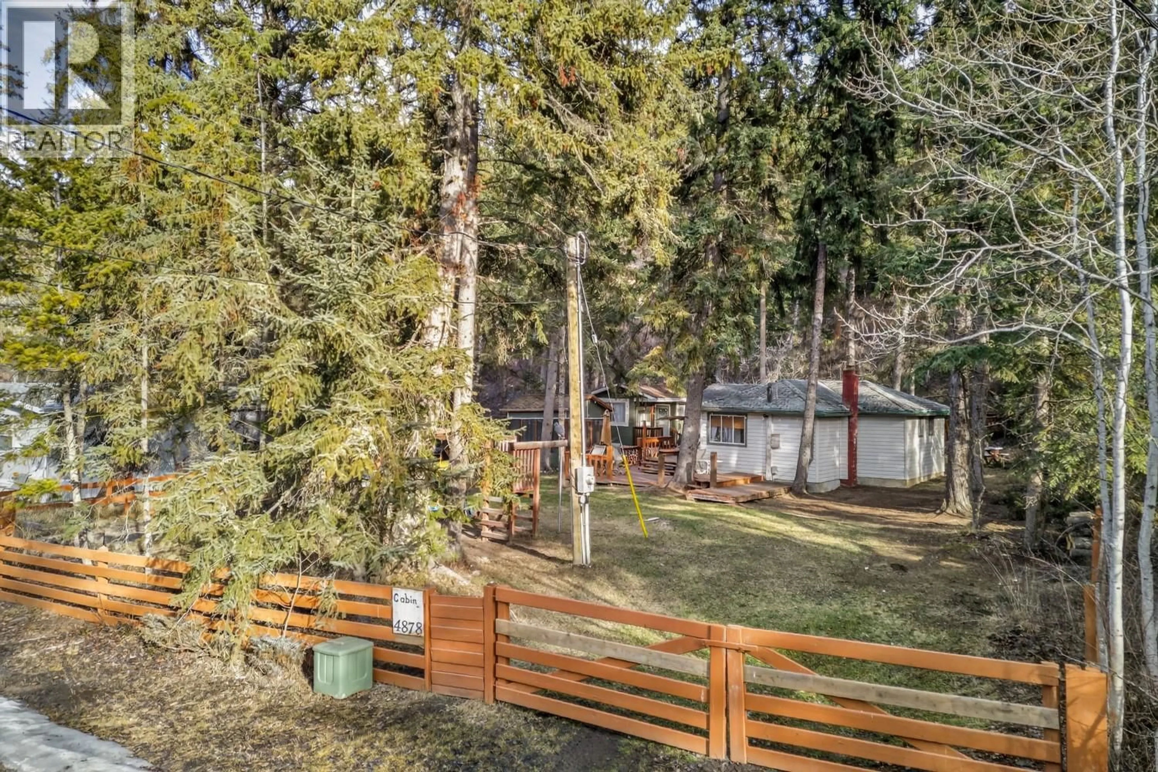 A pic from outside/outdoor area/front of a property/back of a property/a pic from drone, forest/trees view for 4878 OGILVEY AVENUE, Fairmont Hot Springs British Columbia V0B1L1