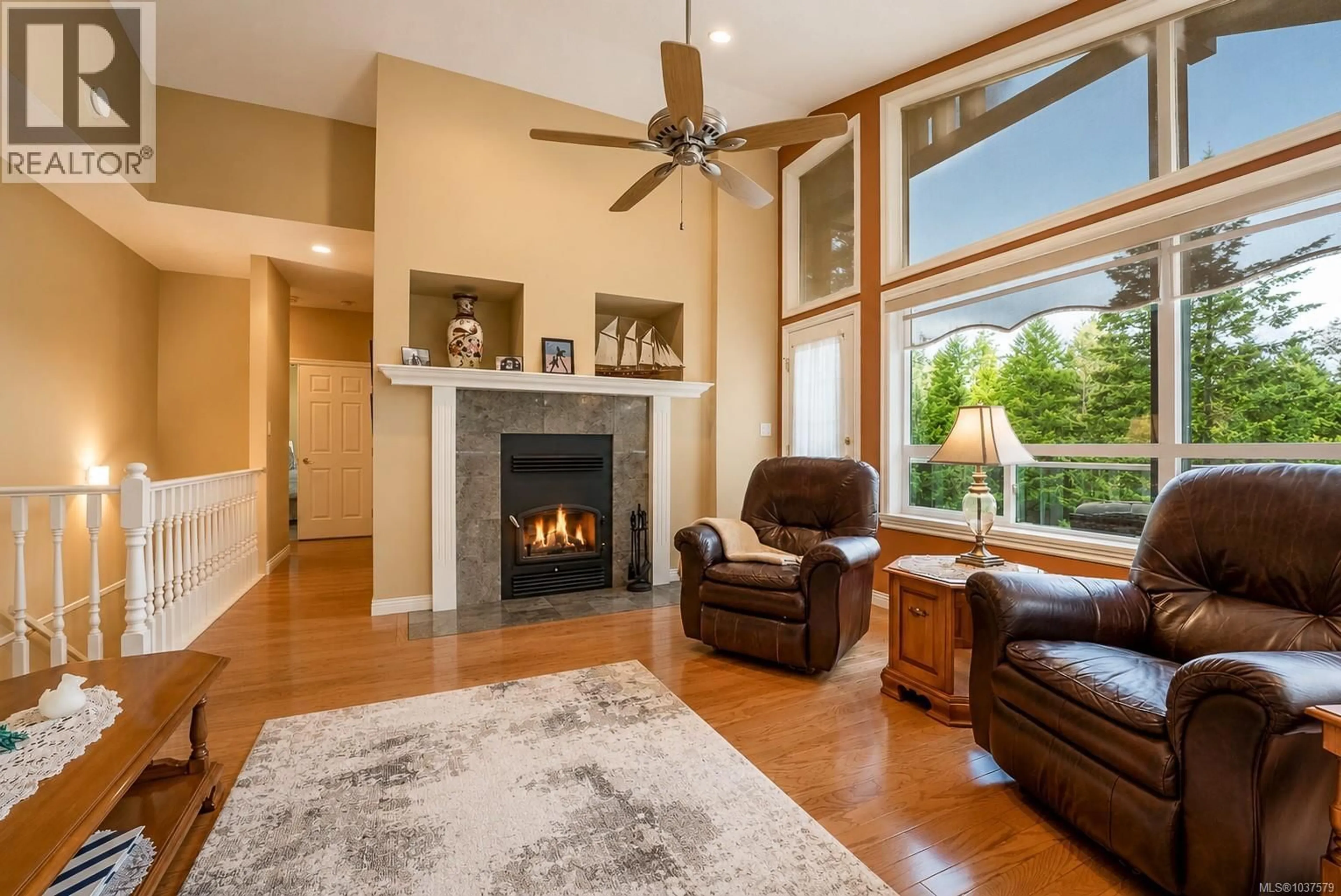 Living room with furniture, unknown for 601 HIGHLANDS PARK TERRACE, Highlands British Columbia V9B6G5