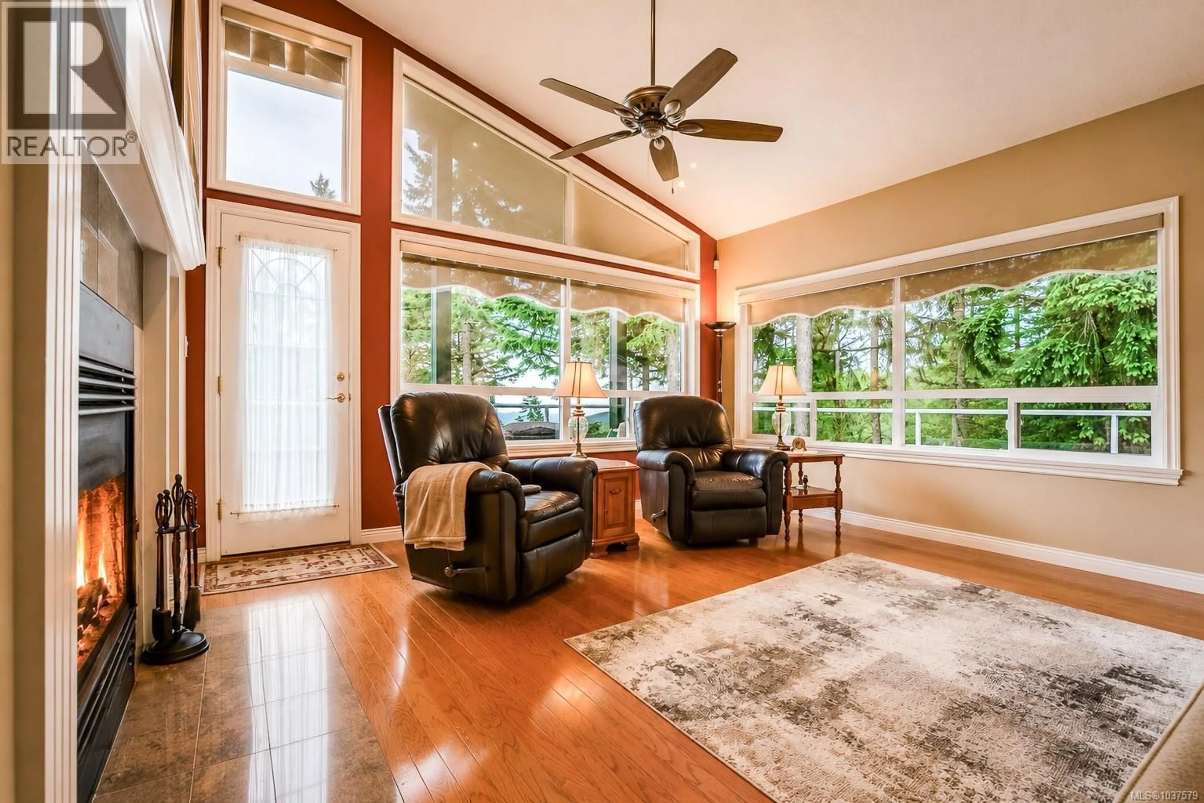 Living room with furniture, unknown for 601 HIGHLANDS PARK TERRACE, Highlands British Columbia V9B6G5