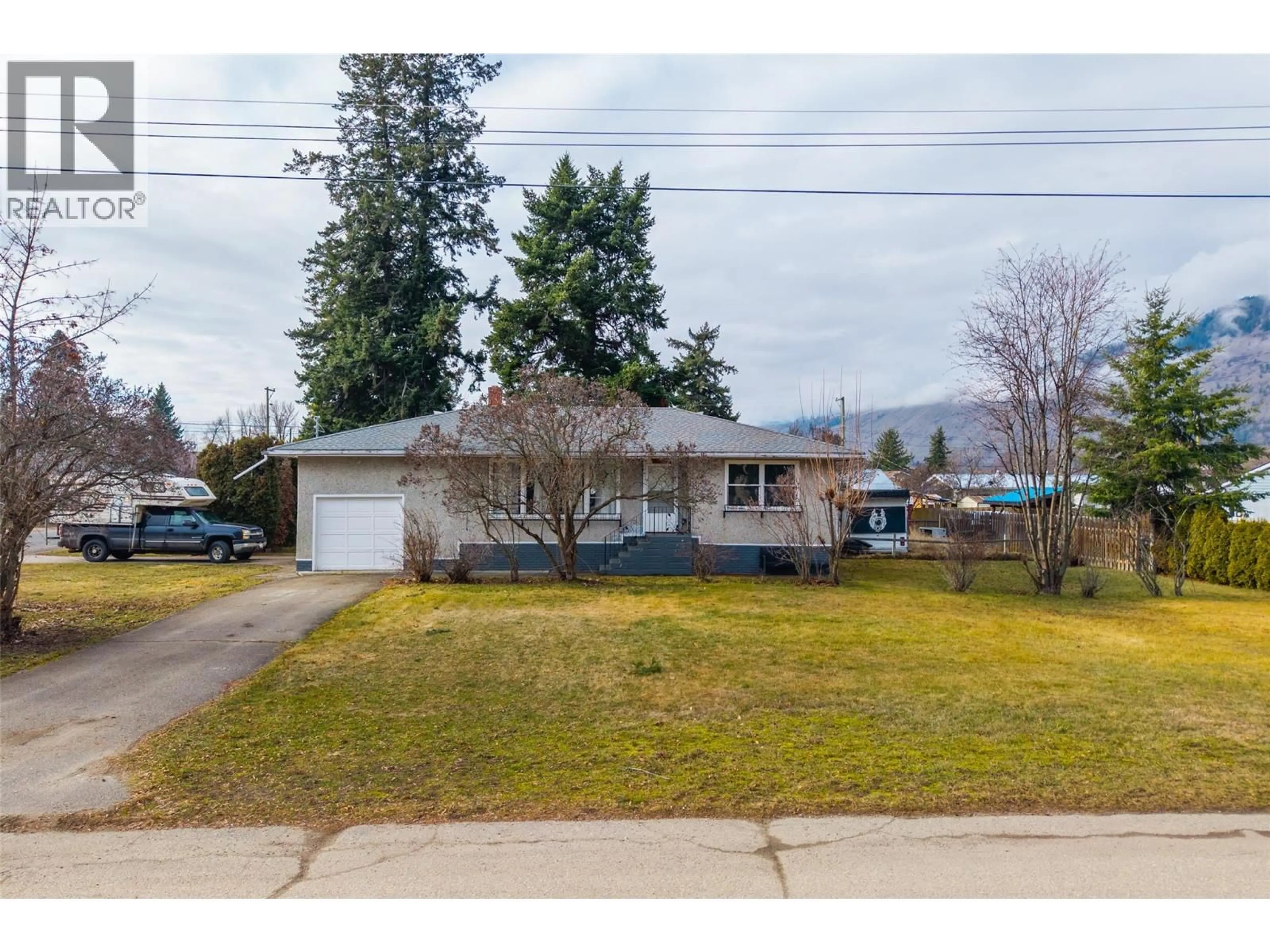A pic from outside/outdoor area/front of a property/back of a property/a pic from drone, street for 306 BIRCH STREET, Chase British Columbia V0E1M0
