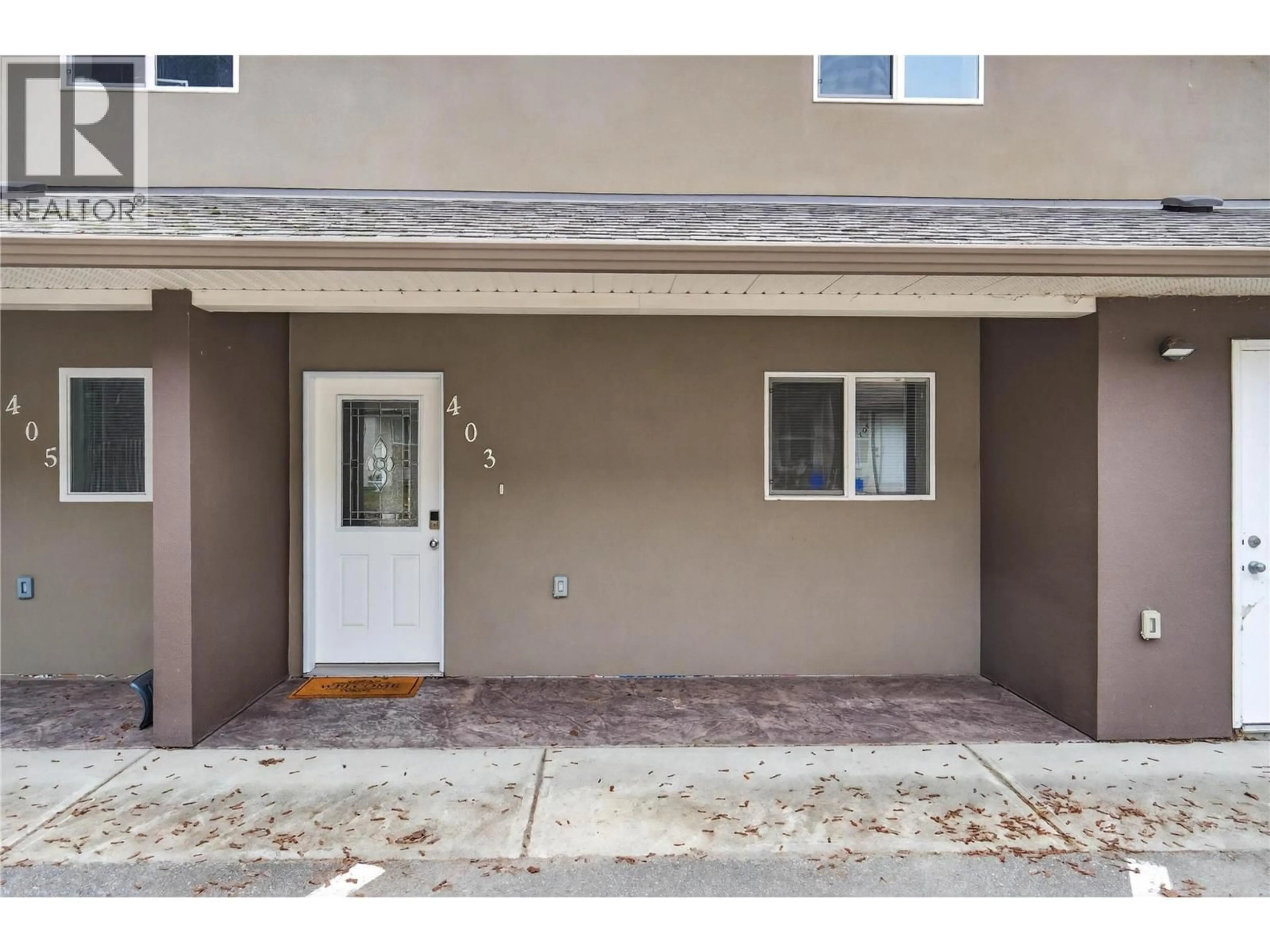 Indoor entryway for 403 - 1449 1ST AVENUE NORTHEAST, Salmon Arm British Columbia V1E0C4