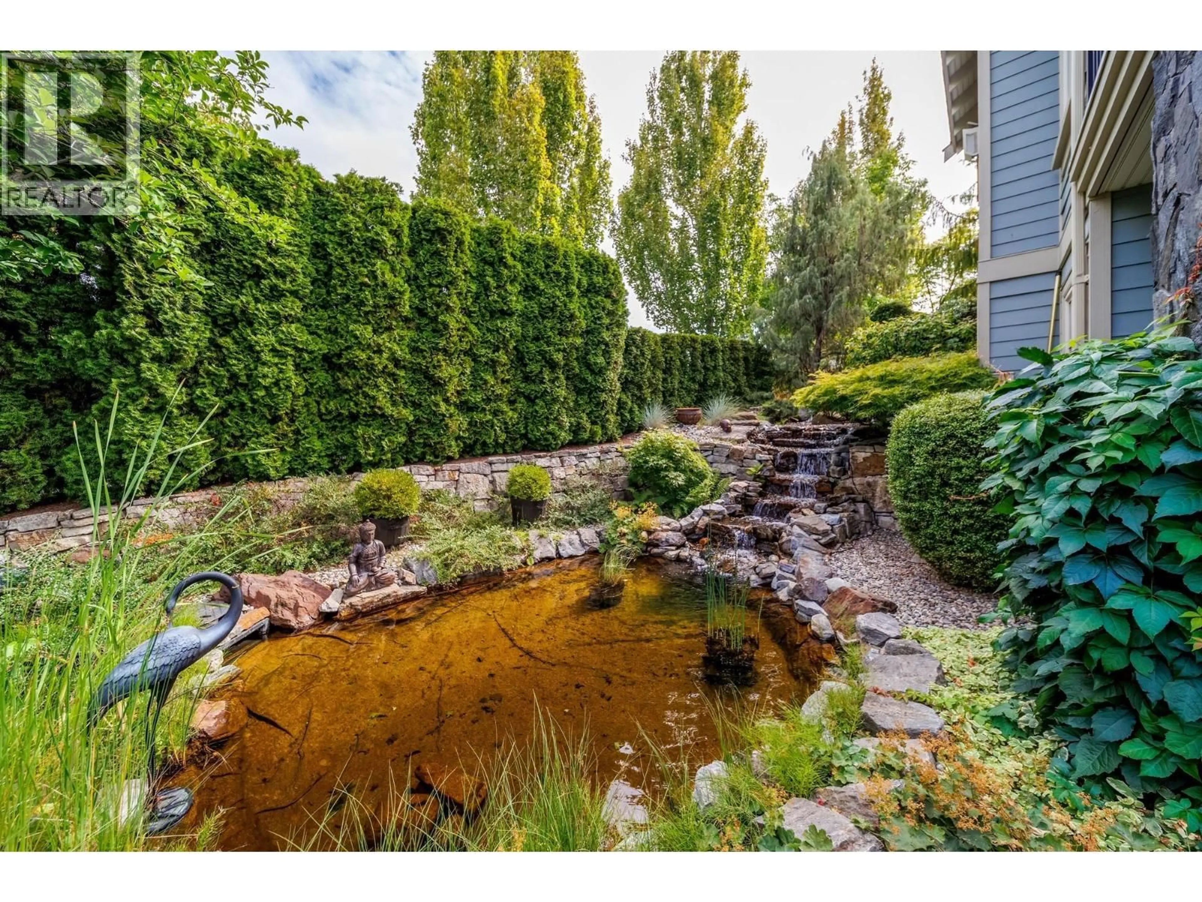 Patio, water/lake/river/ocean view for 698 ARBOR VIEW DRIVE, Kelowna British Columbia V1W4Z5