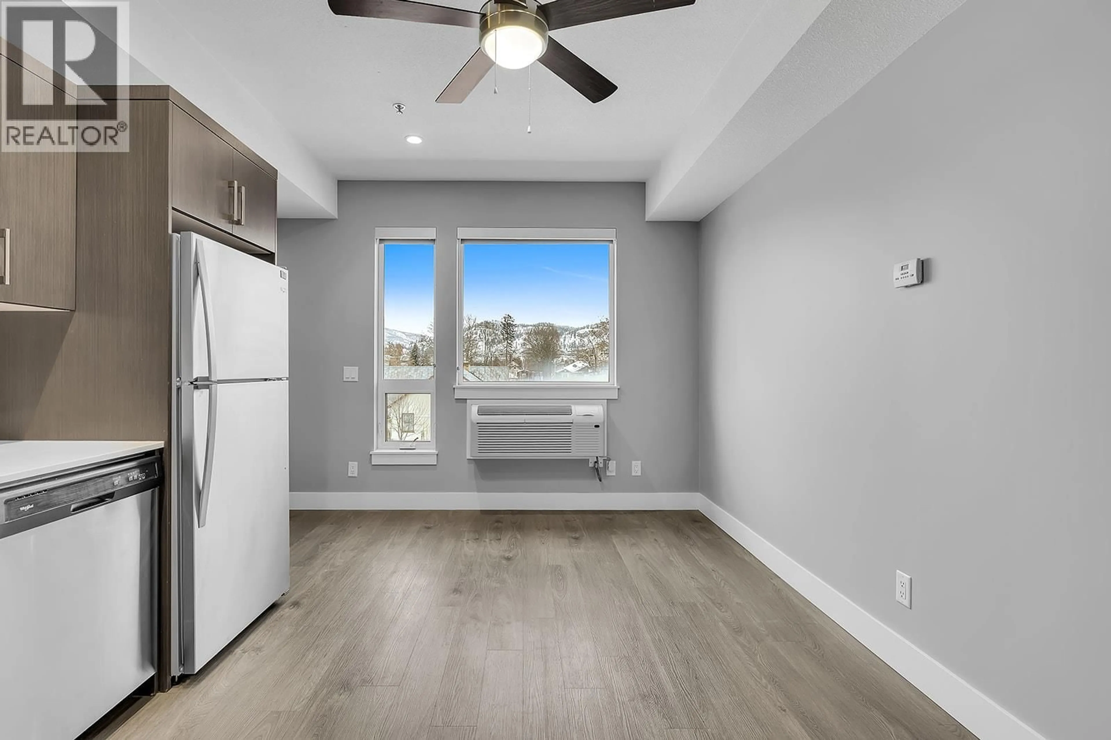 A pic of a room for 302 - 925 LEON AVENUE, Kelowna British Columbia V1Y0E5