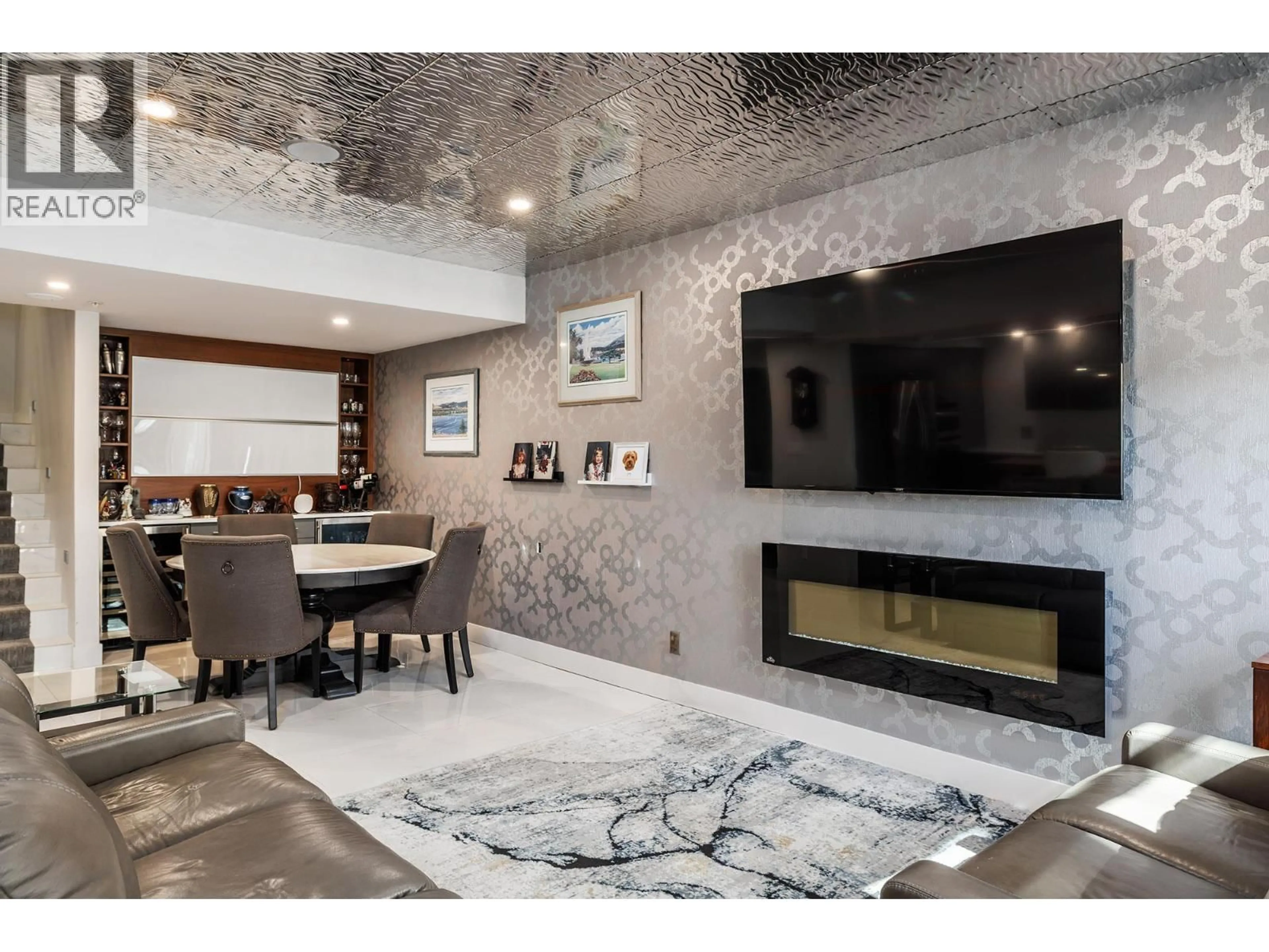 Home theater for 113 - 1156 SUNSET DRIVE, Kelowna British Columbia V1Y9W1