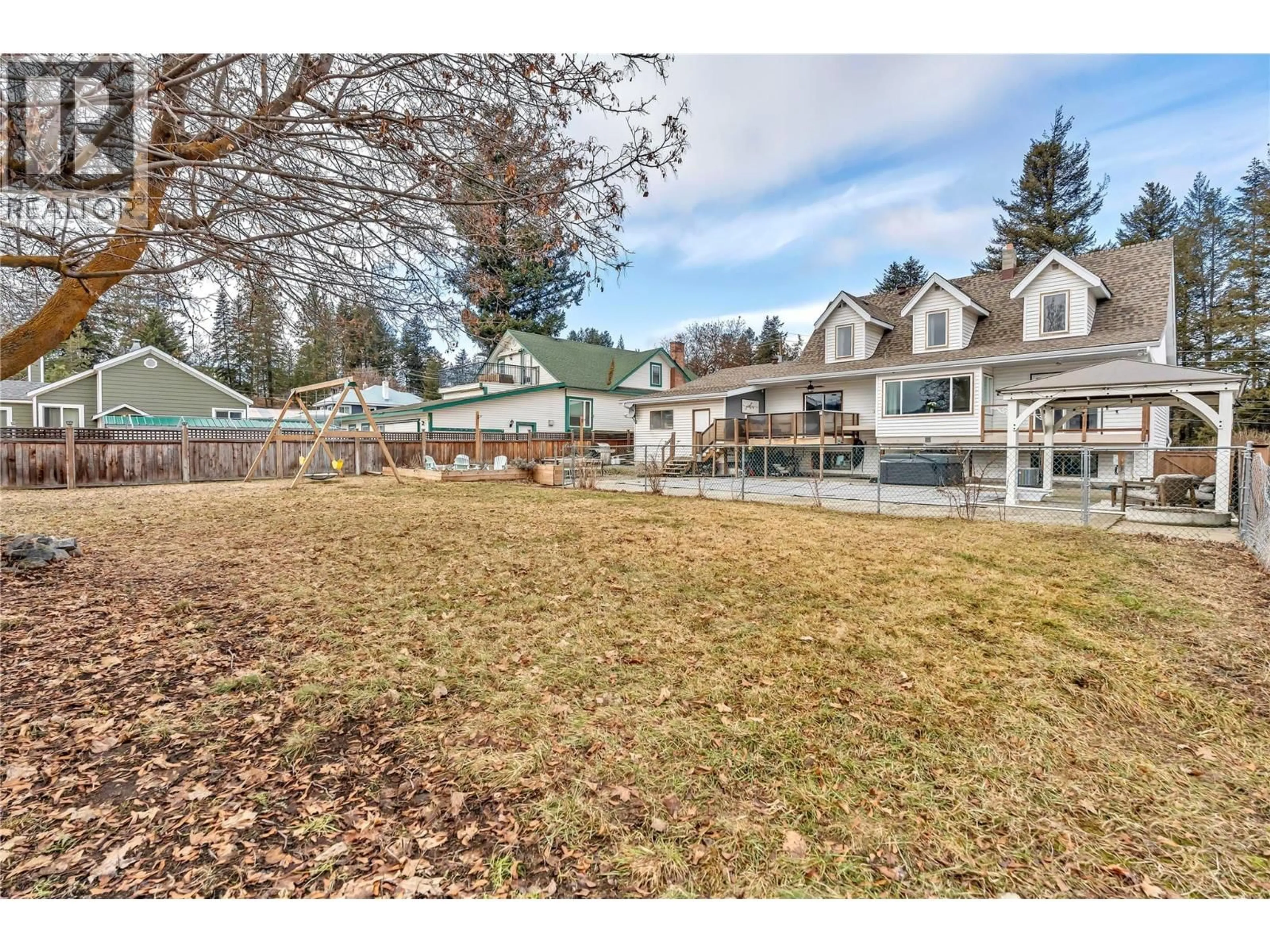 A pic from outside/outdoor area/front of a property/back of a property/a pic from drone, mountain view for 150 BILLITER AVENUE, Princeton British Columbia V0X1W0