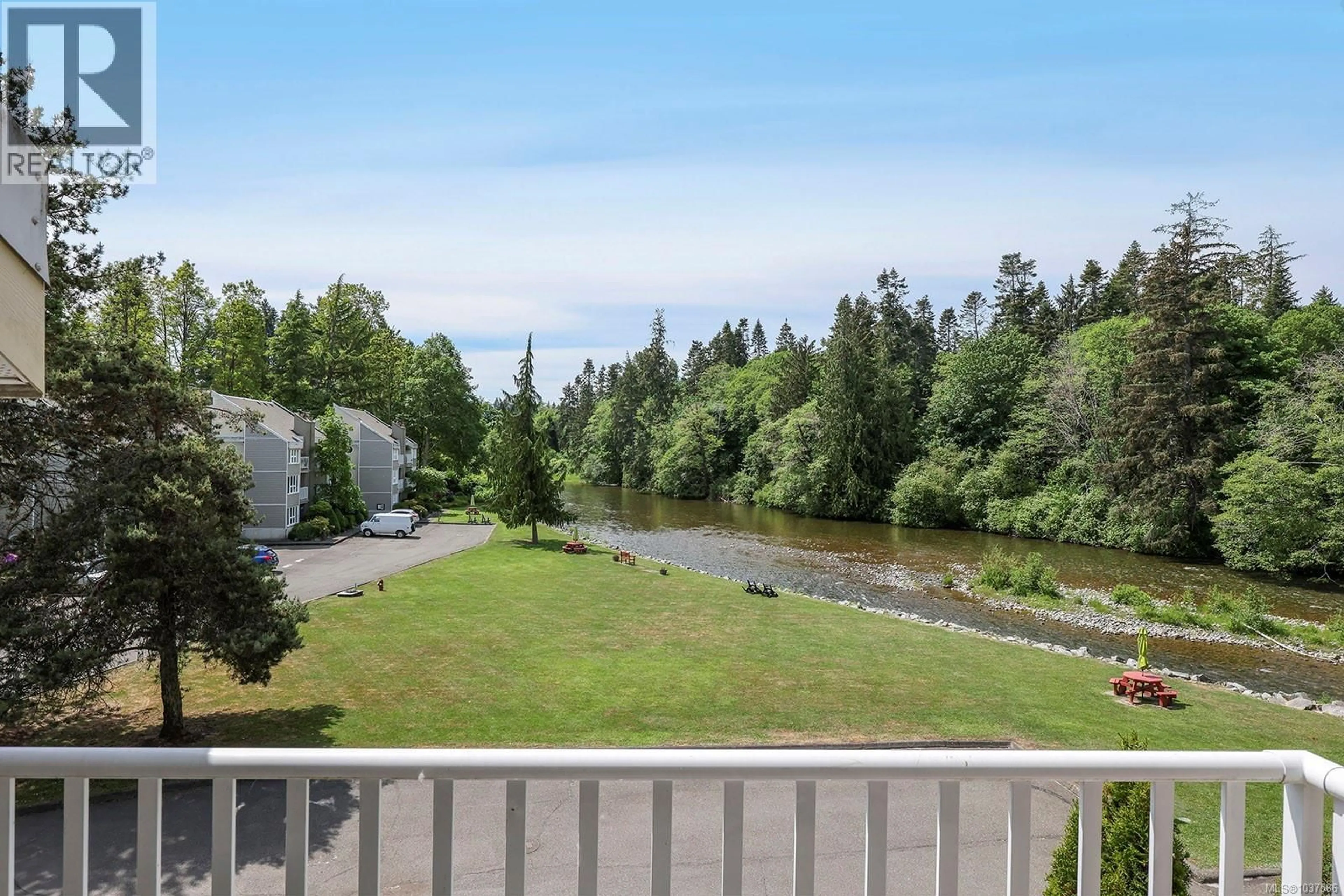 Patio, water/lake/river/ocean view for 315 - 205 1ST STREET, Courtenay British Columbia V9N1A5