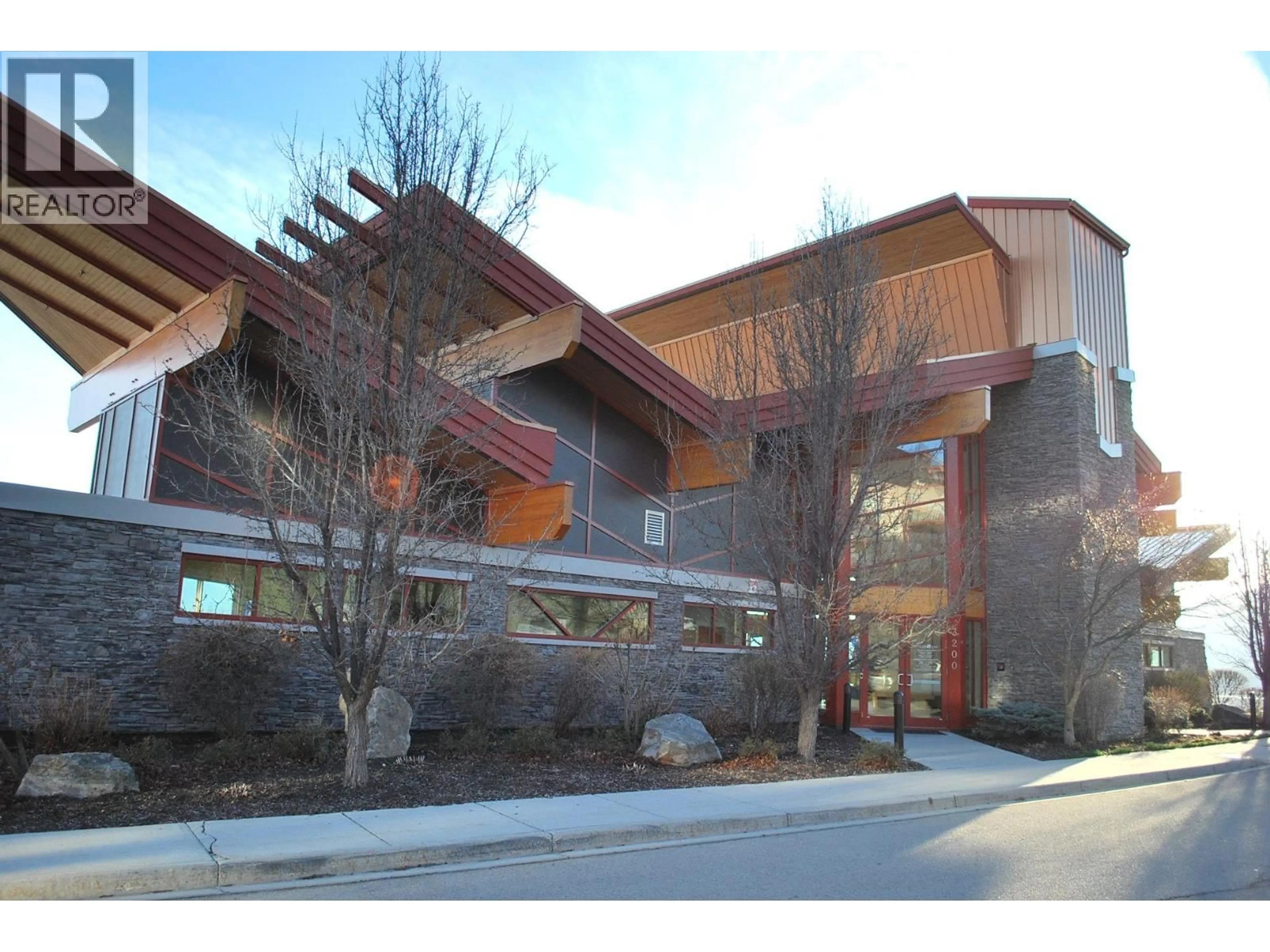 Indoor foyer for 408 - 3220 SKYVIEW LANE, Westbank British Columbia V4T3J4