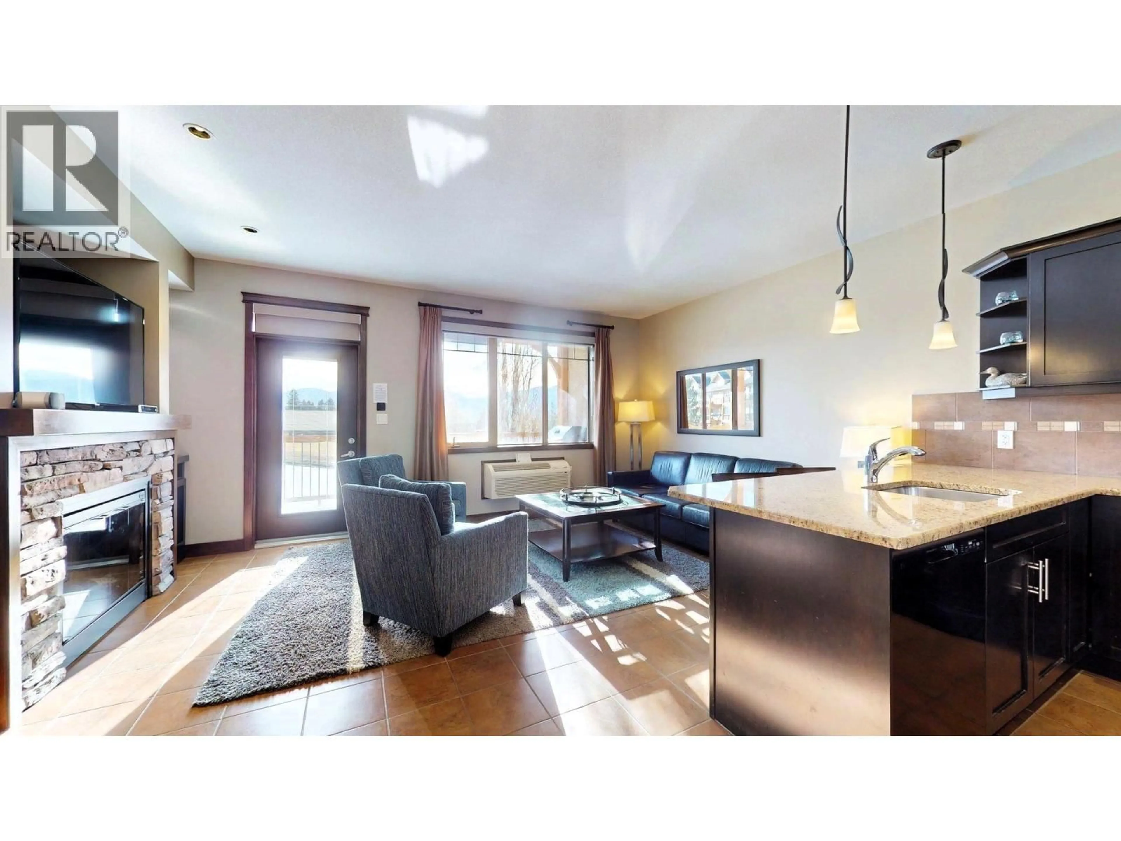 Unknown for 825 E - 800 BIGHORN BOULEVARD, Radium Hot Springs British Columbia V0A1M0