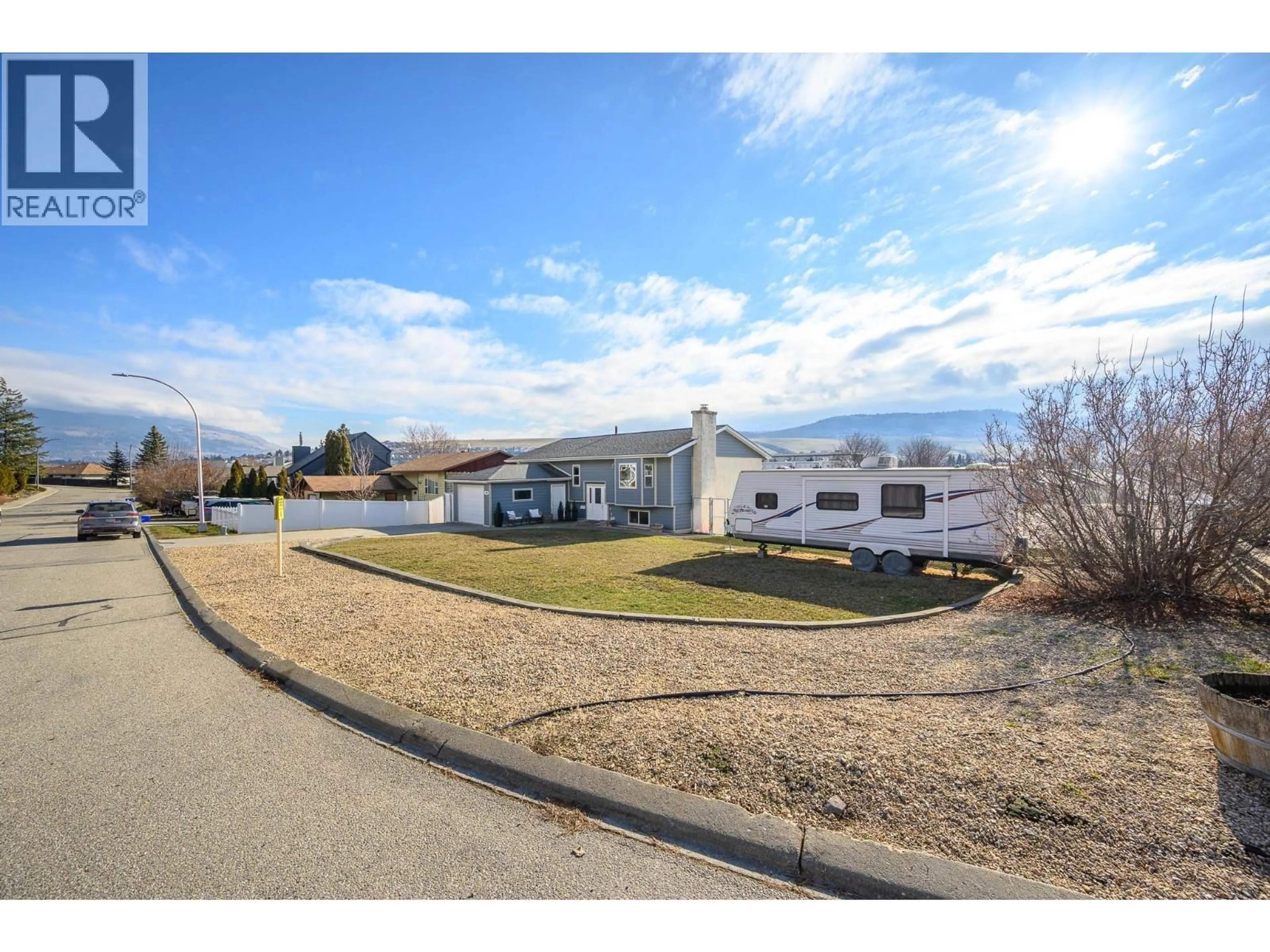 A pic from outside/outdoor area/front of a property/back of a property/a pic from drone, unknown for 5608 ALLENBY CRESCENT, Vernon British Columbia V1T8P8