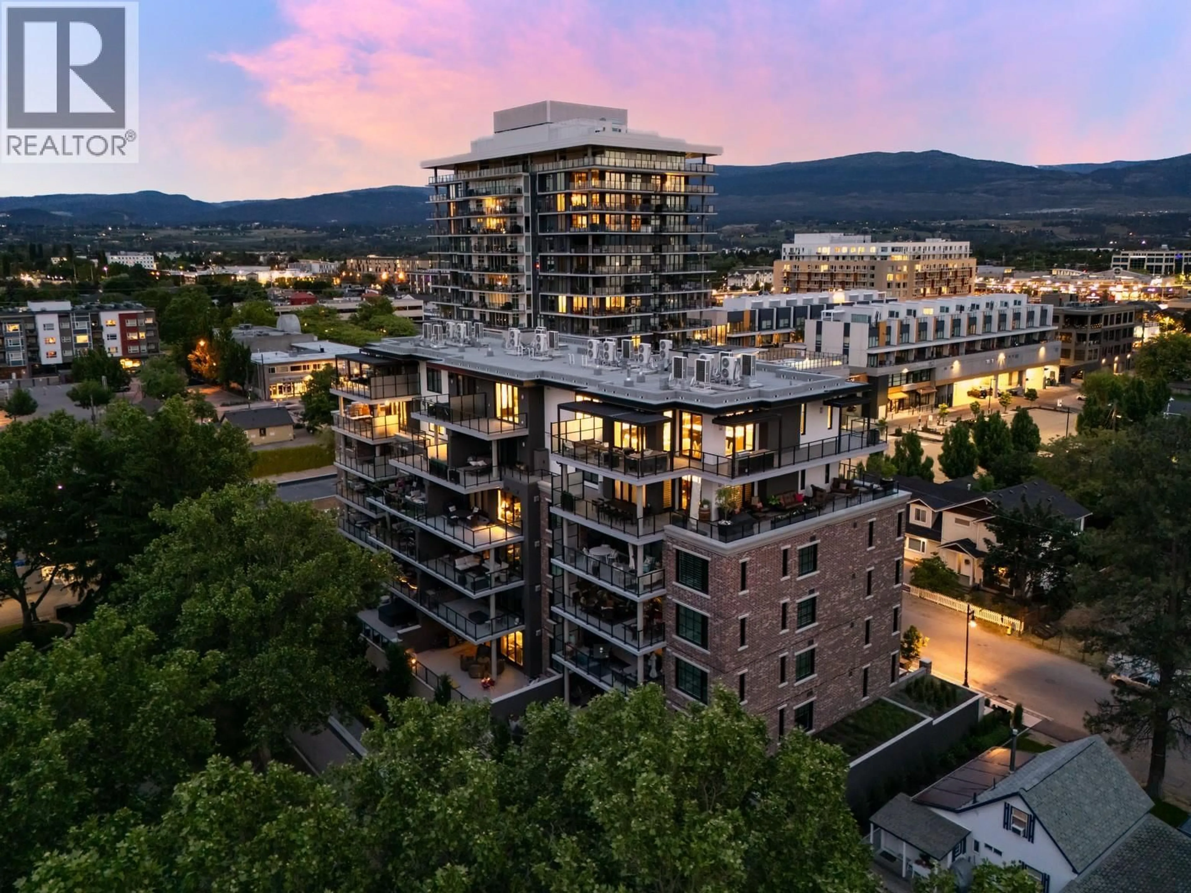 A pic from outside/outdoor area/front of a property/back of a property/a pic from drone, city buildings view from balcony for 601 - 460 GROVES AVENUE, Kelowna British Columbia V1Y4Y5