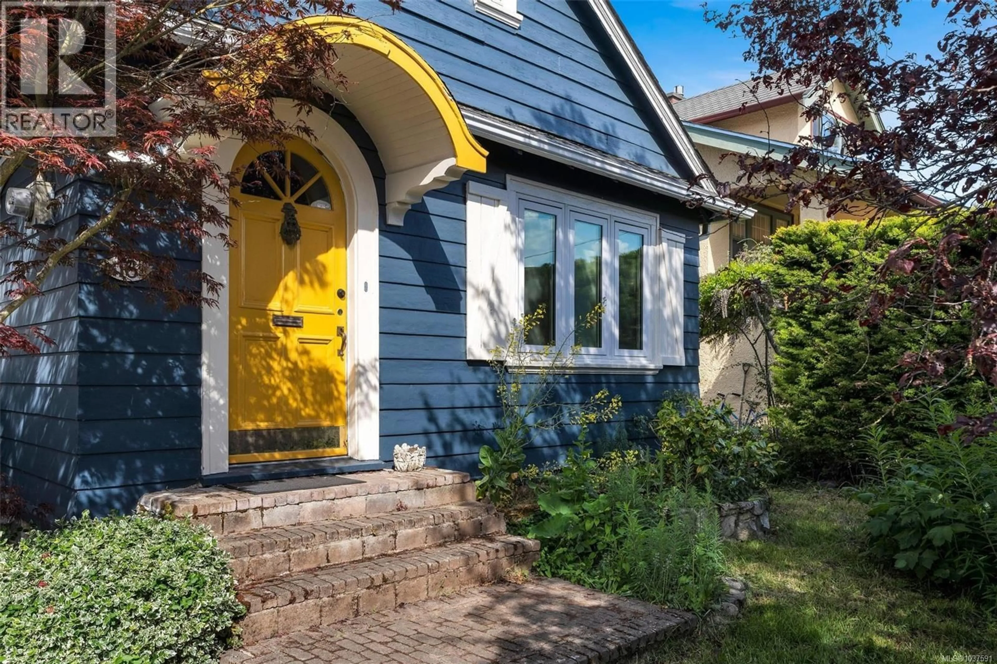 Home with brick exterior material, street for 16 LOTUS STREET, Victoria British Columbia V9A1P4