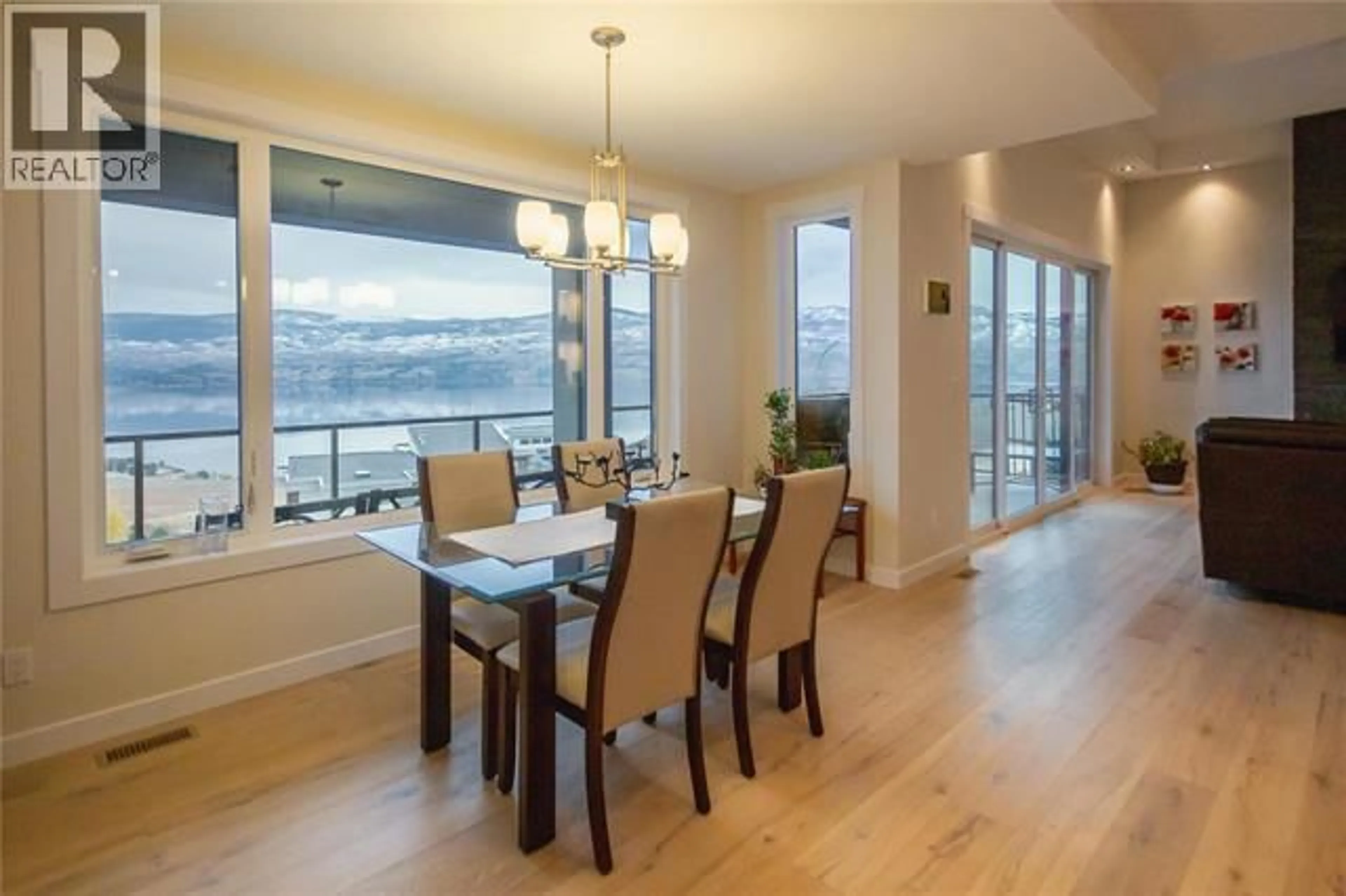 Dining room, wood/laminate floor for 1534 GREGORY ROAD, West Kelowna British Columbia V4T2V7