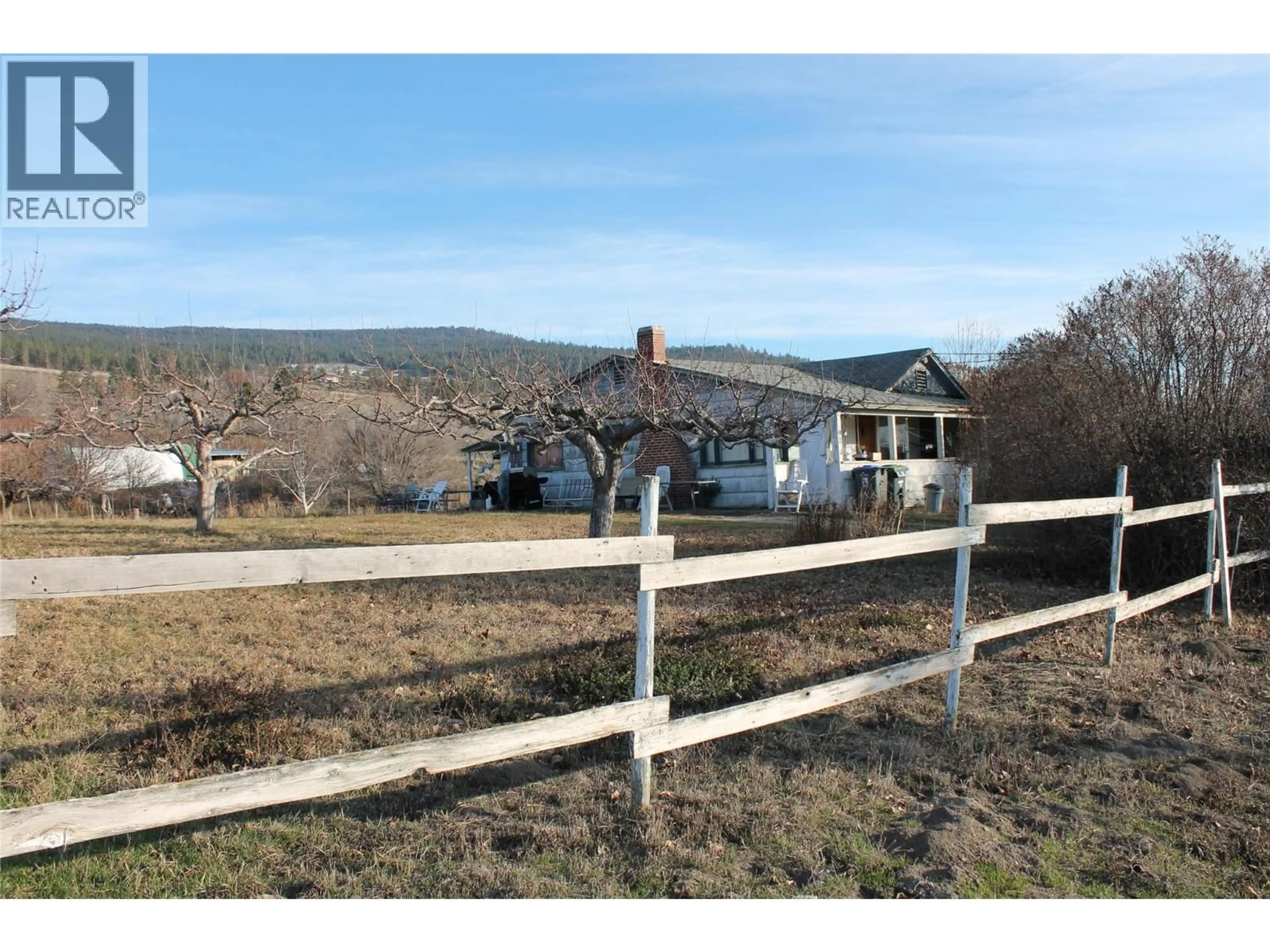 A pic from outside/outdoor area/front of a property/back of a property/a pic from drone, mountain view for 910 BOOTHE ROAD, Naramata British Columbia V0H1N1