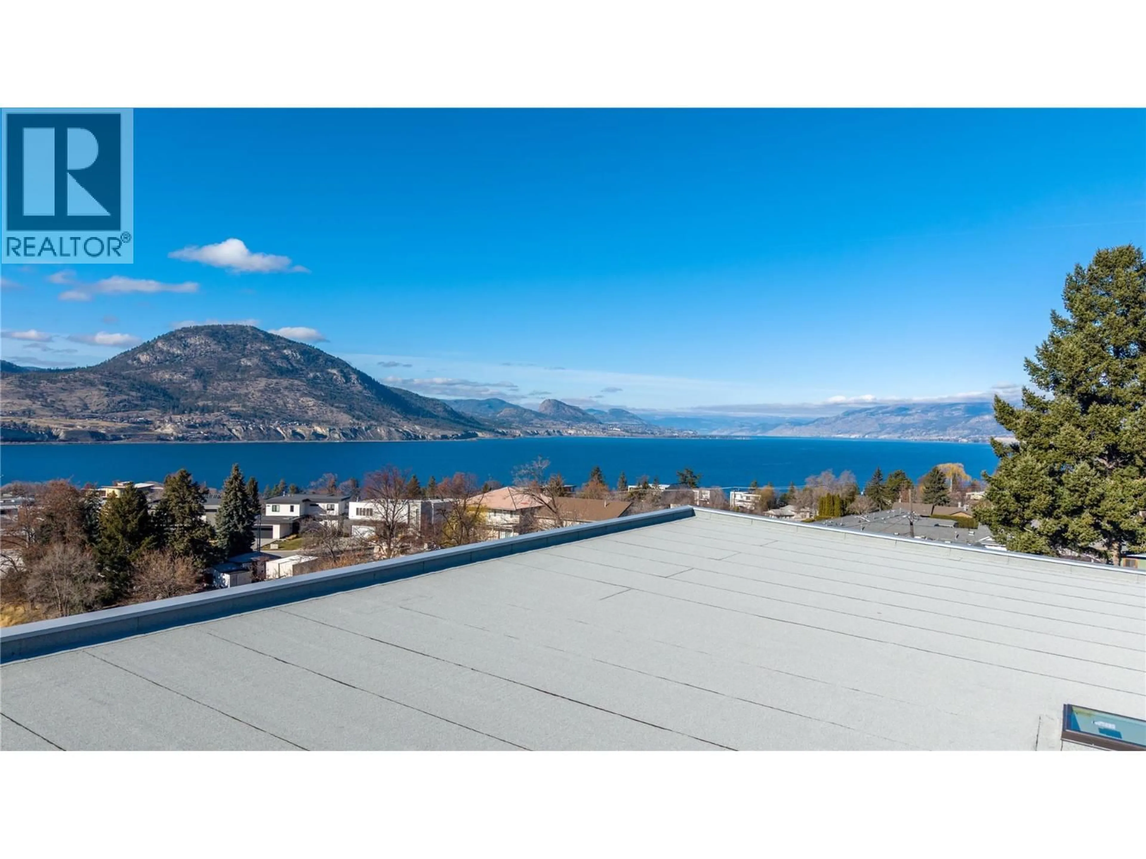 A pic from outside/outdoor area/front of a property/back of a property/a pic from drone, water/lake/river/ocean view for 765 WESTMINSTER AVENUE EAST, Penticton British Columbia V2A1J2