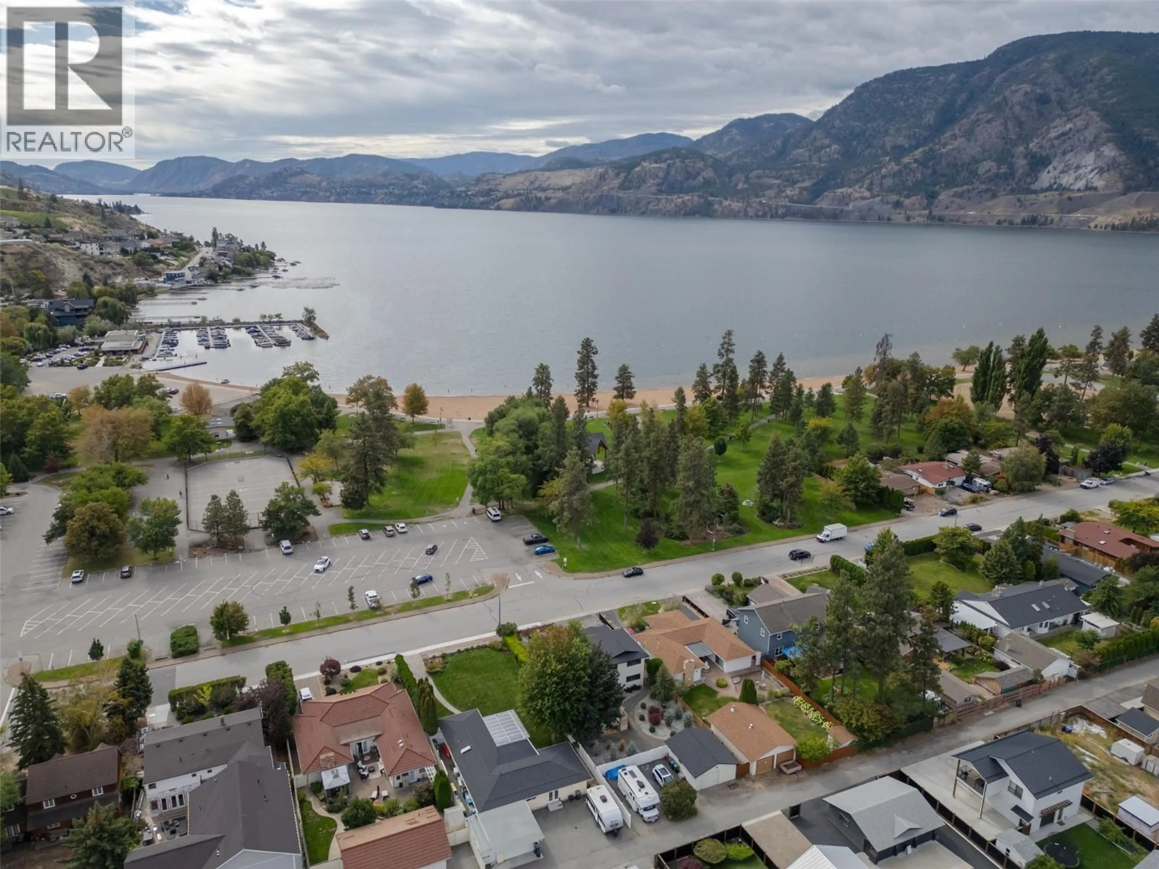 A pic from outside/outdoor area/front of a property/back of a property/a pic from drone, water/lake/river/ocean view for 127 ELM AVENUE, Penticton British Columbia V2A3W1