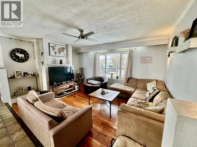 5304 ELEVATOR ROAD, Pouce Coupe 3