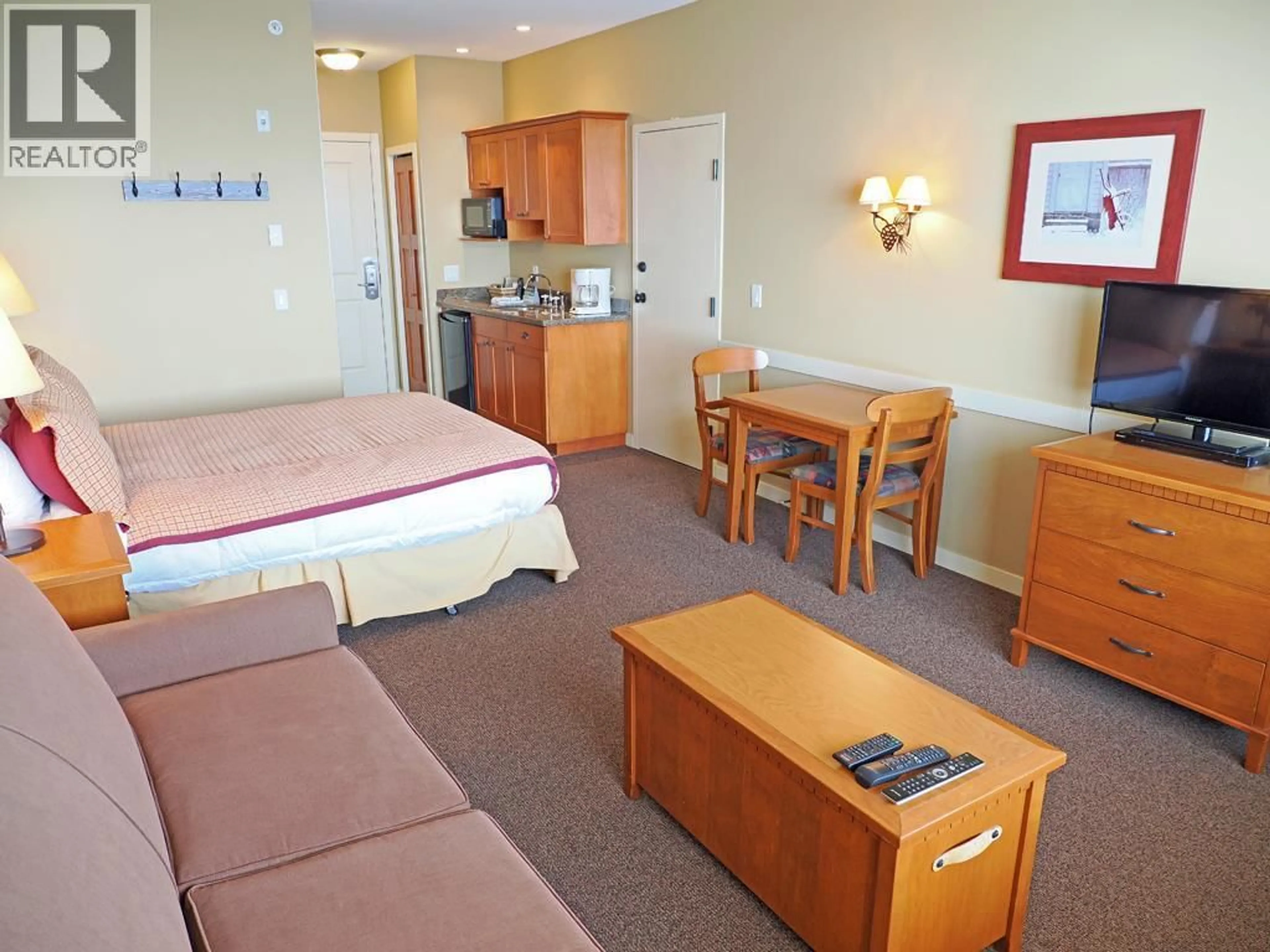 A pic of a room for 327 - 255 FEATHERTOP WAY, Big White British Columbia V1P1T4