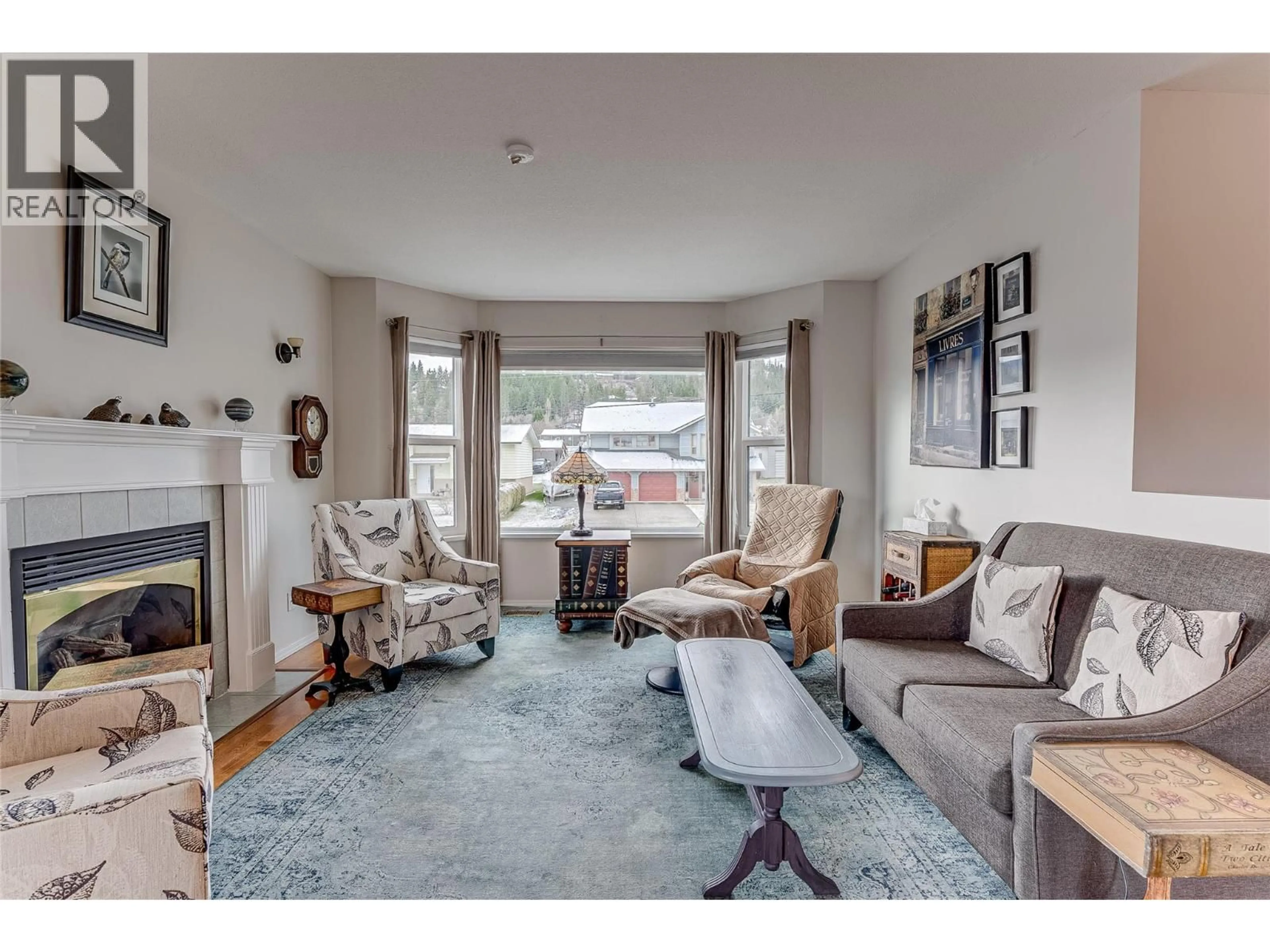 Living room with furniture, unknown for 1505 NORTHERN AVENUE, Enderby British Columbia V0E1V1