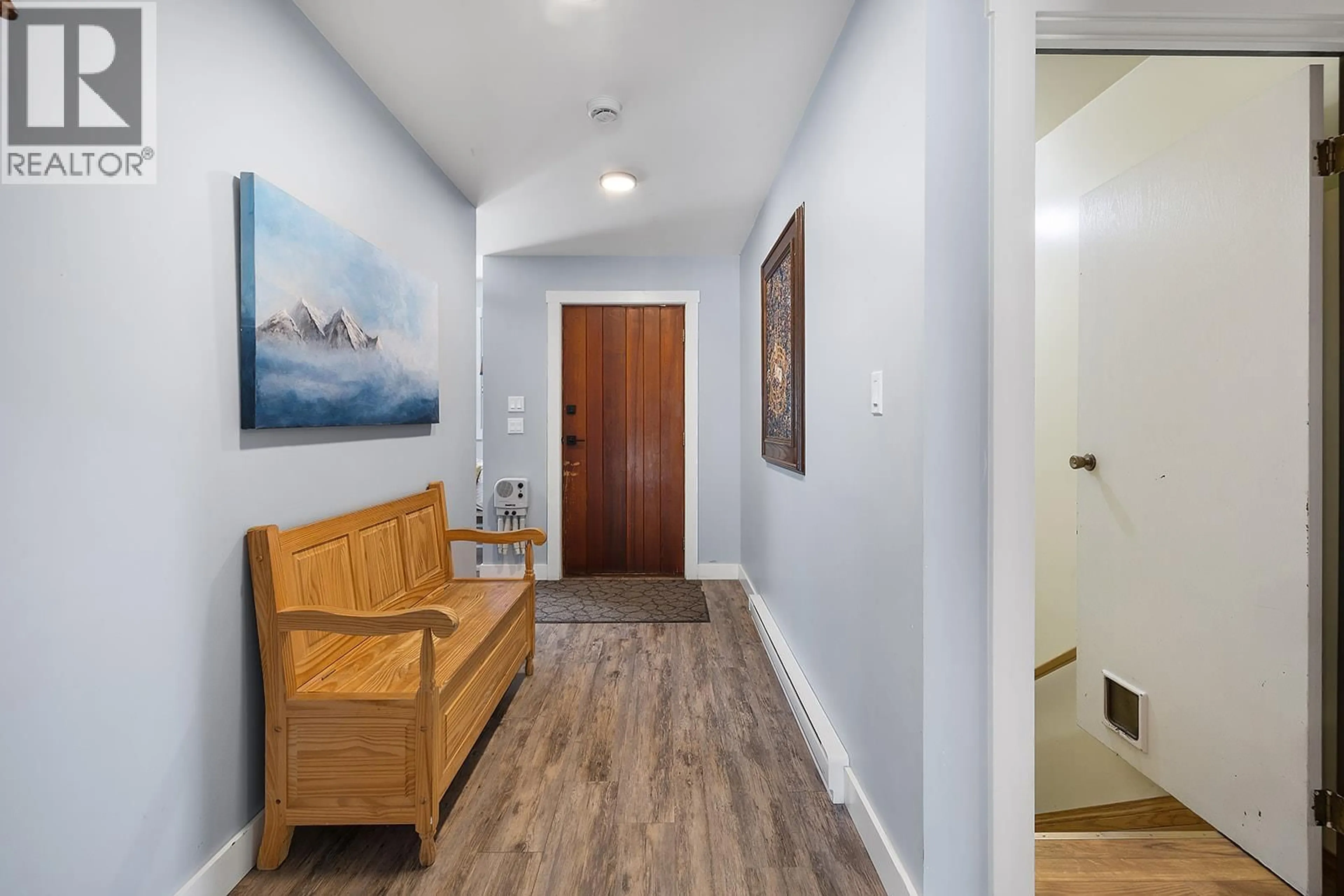 Indoor entryway for 7502 HIGHWAY 95A OTHER, Kimberley British Columbia V1A3L4