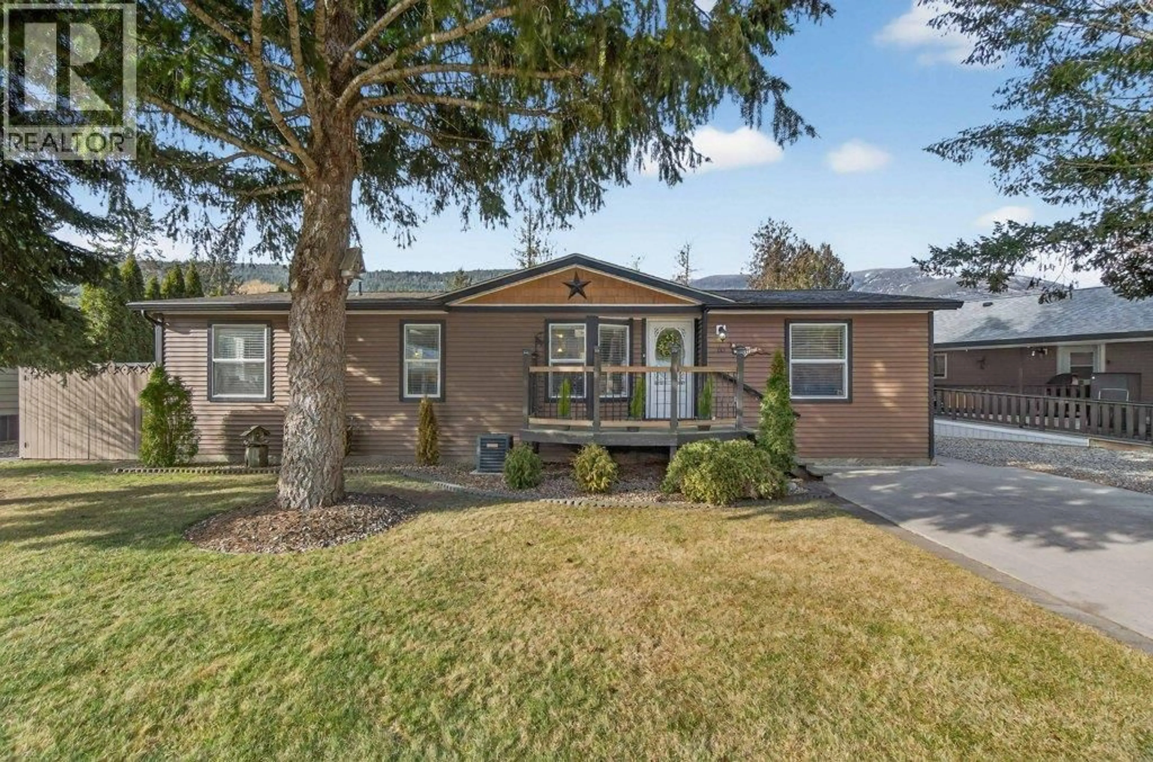 Home with vinyl exterior material, street for 60 - 2930 BROWN ROAD, Salmon Arm British Columbia V1E3K3