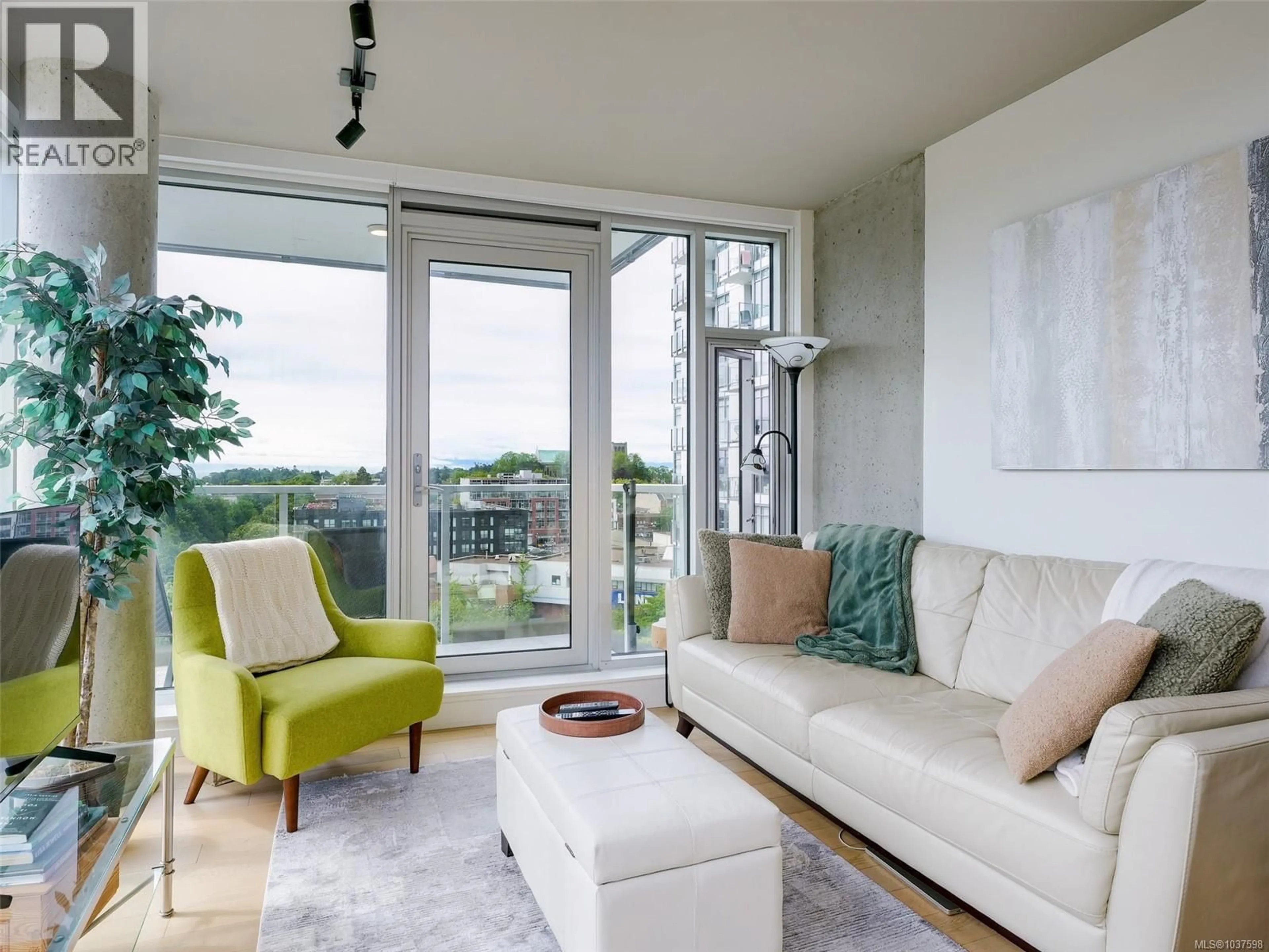 Living room with furniture, unknown for 813 - 989 JOHNSON STREET, Victoria British Columbia V8V0E3