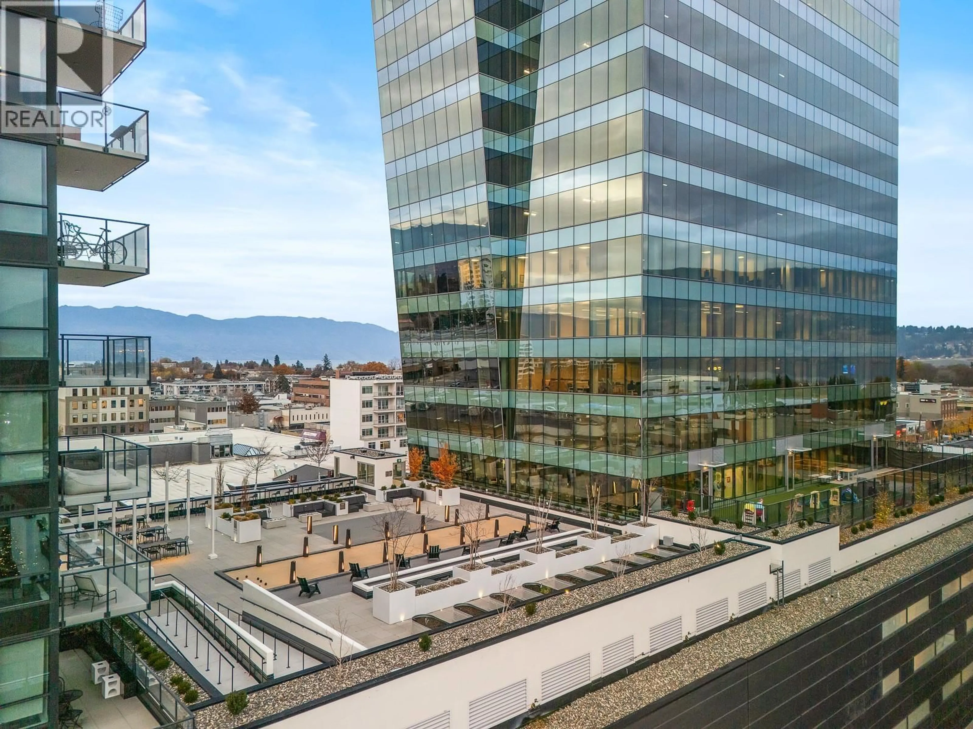 A pic from outside/outdoor area/front of a property/back of a property/a pic from drone, city buildings view from balcony for 1709 - 1488 BERTRAM STREET, Kelowna British Columbia V1Y0M6