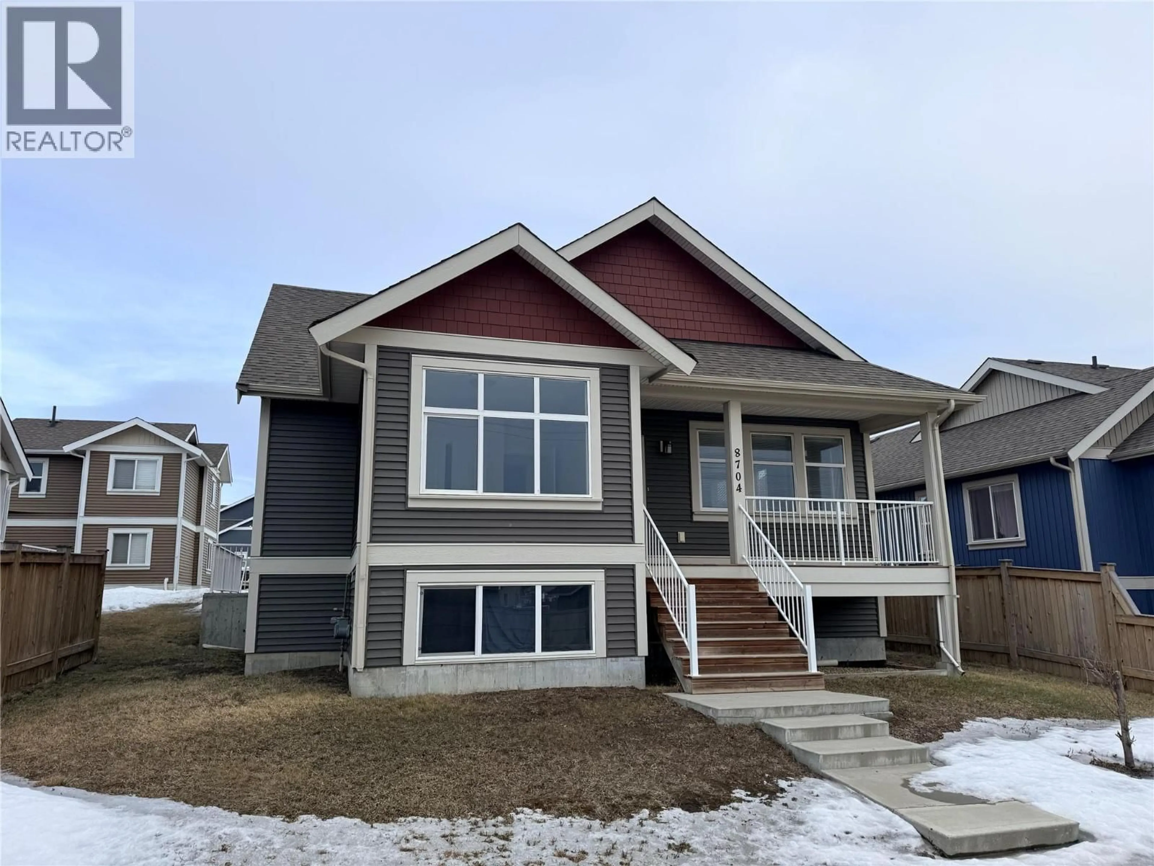 Home with vinyl exterior material, unknown for 8704 17 STREET, Dawson Creek British Columbia V1G0H1
