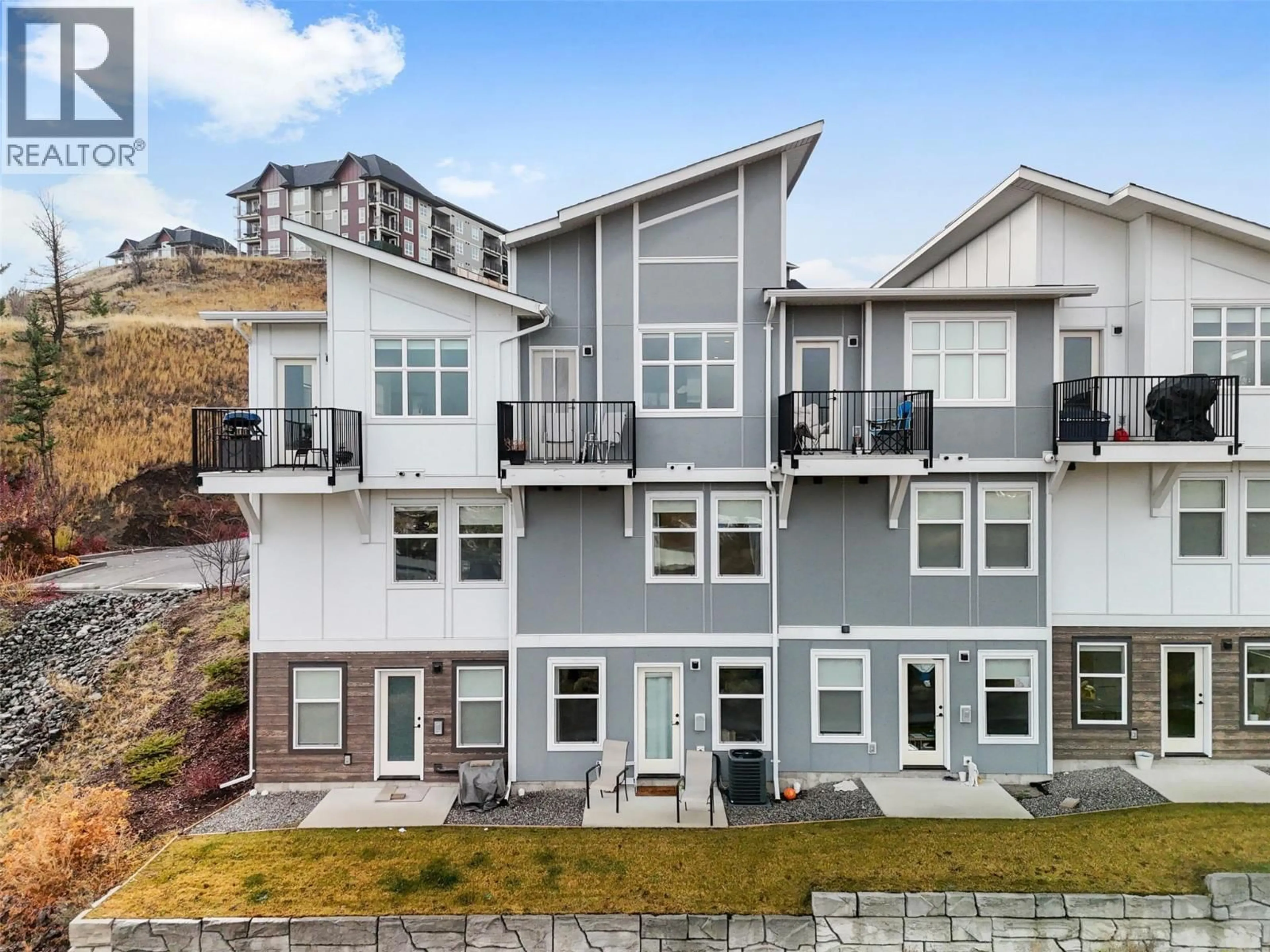 Home with vinyl exterior material, mountain view for 123 - 1701 FOXTAIL DRIVE, Kamloops British Columbia V1S0B1