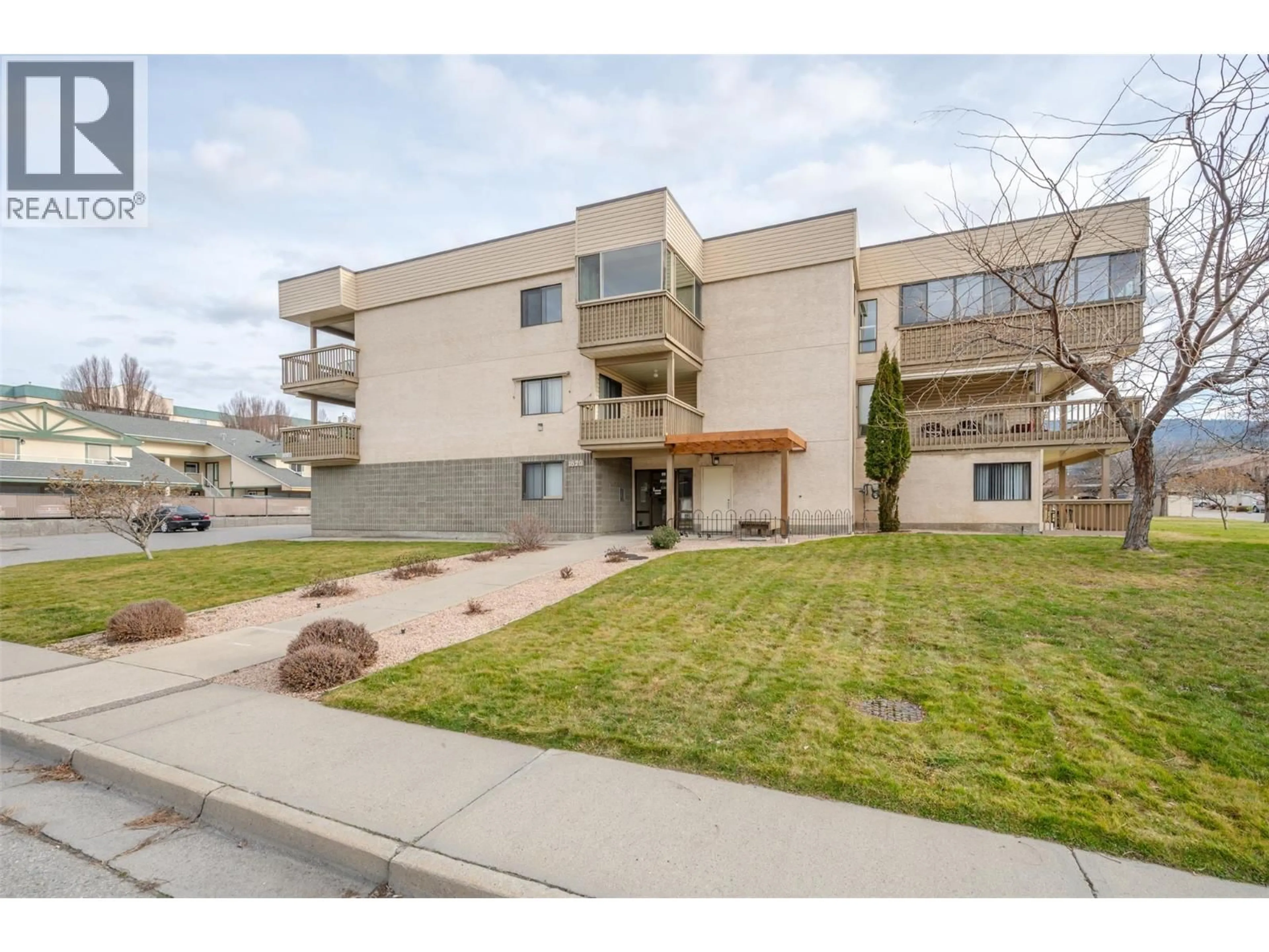 Unknown for 304 - 1820 ATKINSON STREET, Penticton British Columbia V2A7M6