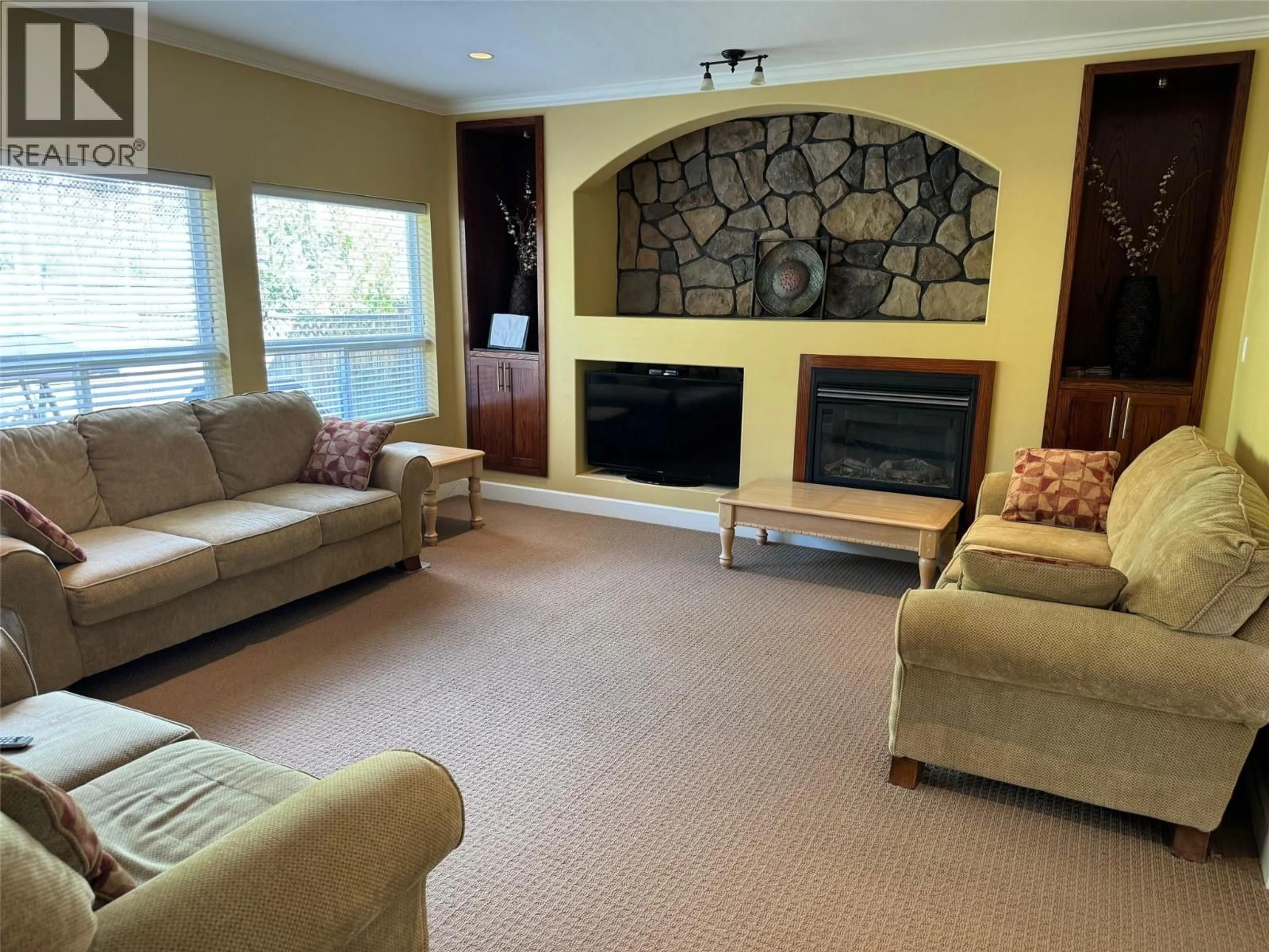 Living room with furniture, unknown for 2625 FORKSDALE AVENUE, Merritt British Columbia V1K1P8