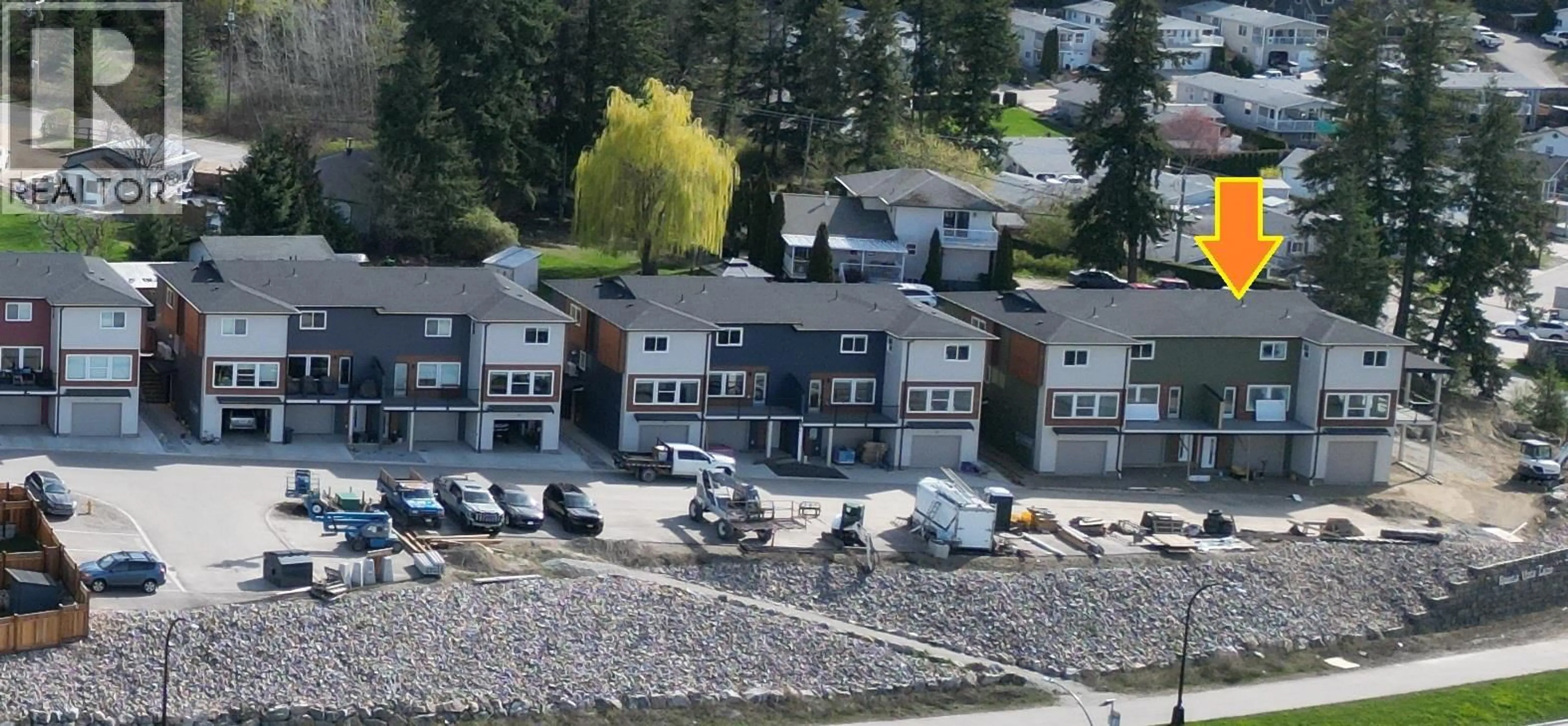 A pic from outside/outdoor area/front of a property/back of a property/a pic from drone, water/lake/river/ocean view for 37 - 981 12 STREET SOUTHEAST, Salmon Arm British Columbia V1E2C8