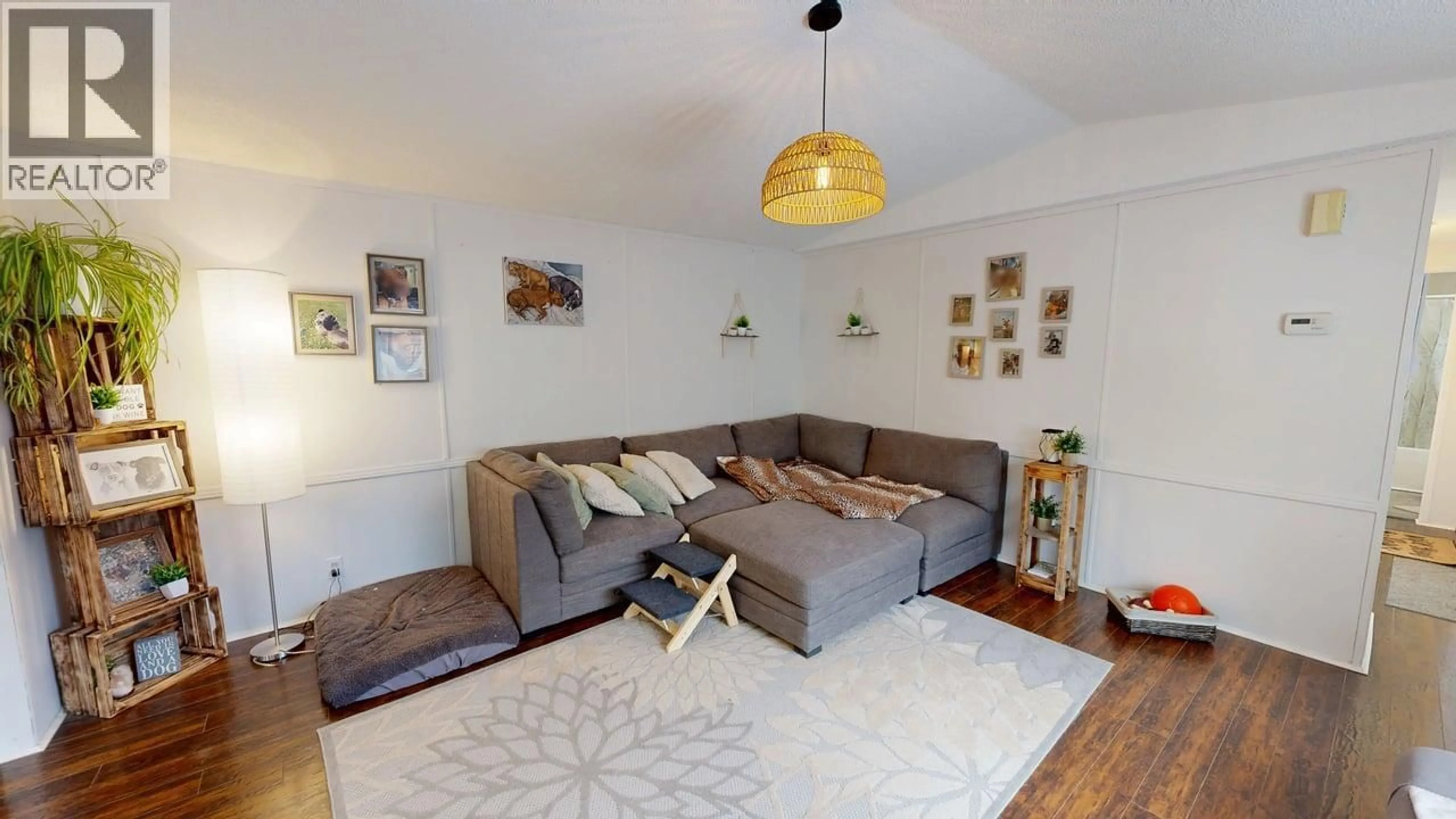 Living room with furniture, wood/laminate floor for #44 - 686 ALMBERG ROAD, Golden British Columbia V0A1H2