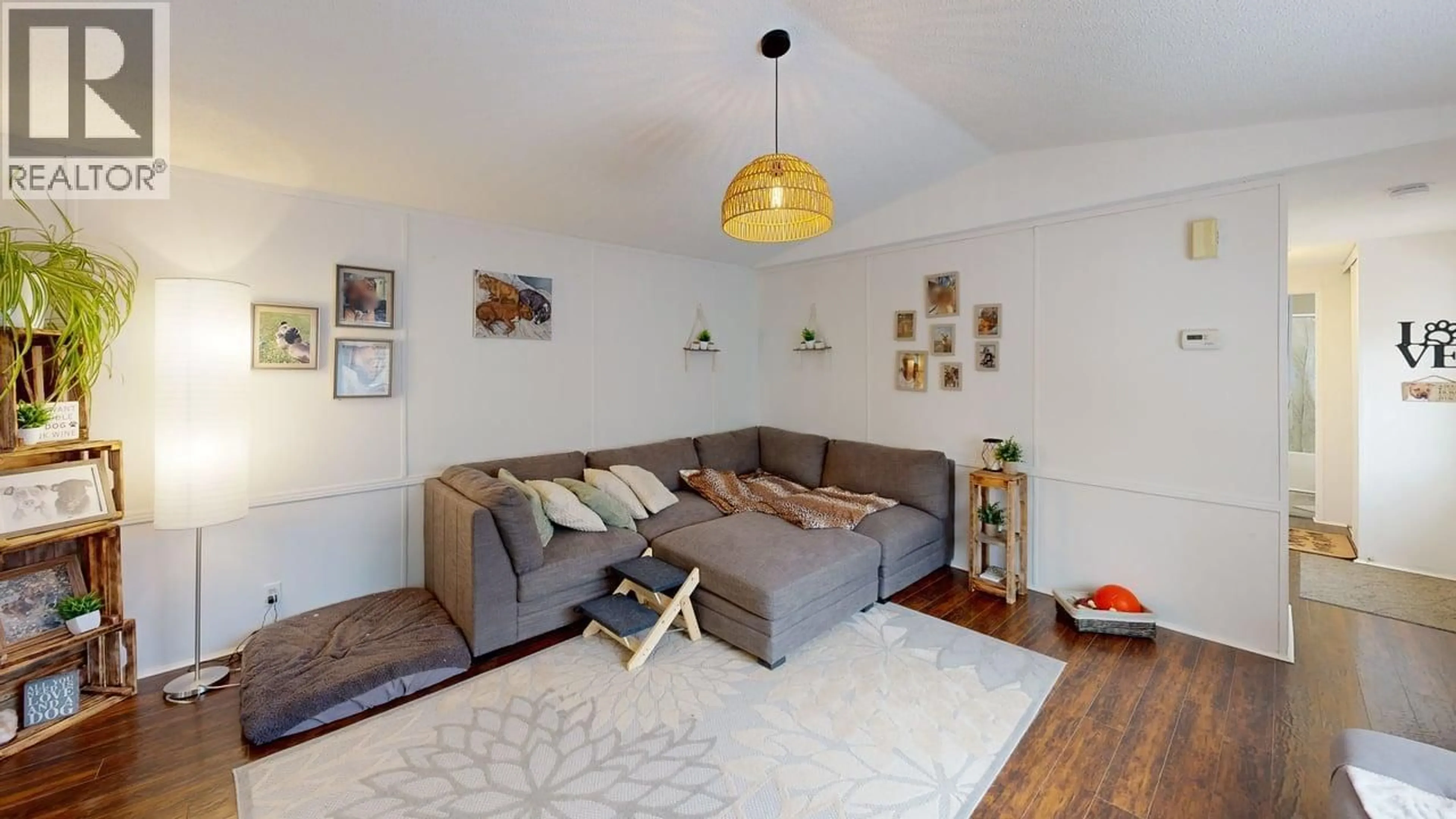 Living room with furniture, wood/laminate floor for #44 - 686 ALMBERG ROAD, Golden British Columbia V0A1H2