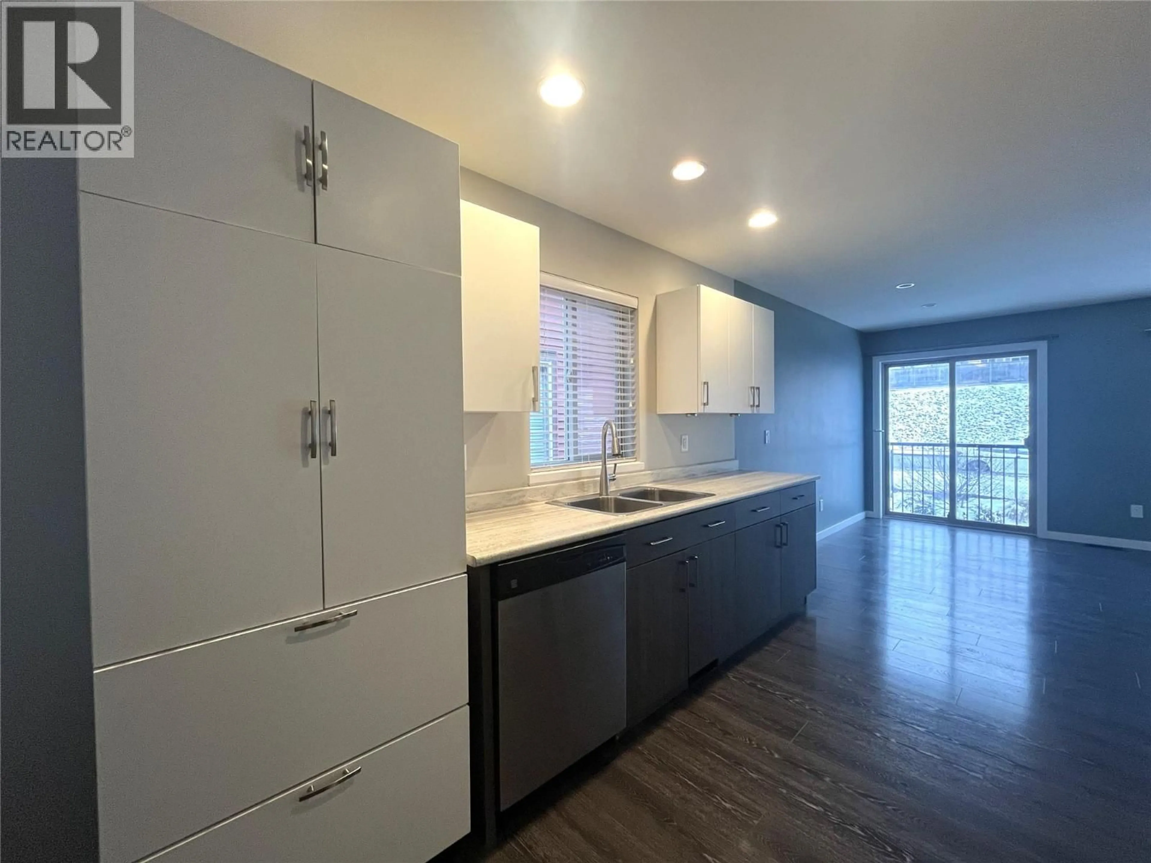 Open concept kitchen, unknown for 128 - 1850 HUGH ALLAN DRIVE, Kamloops British Columbia V1S0C8
