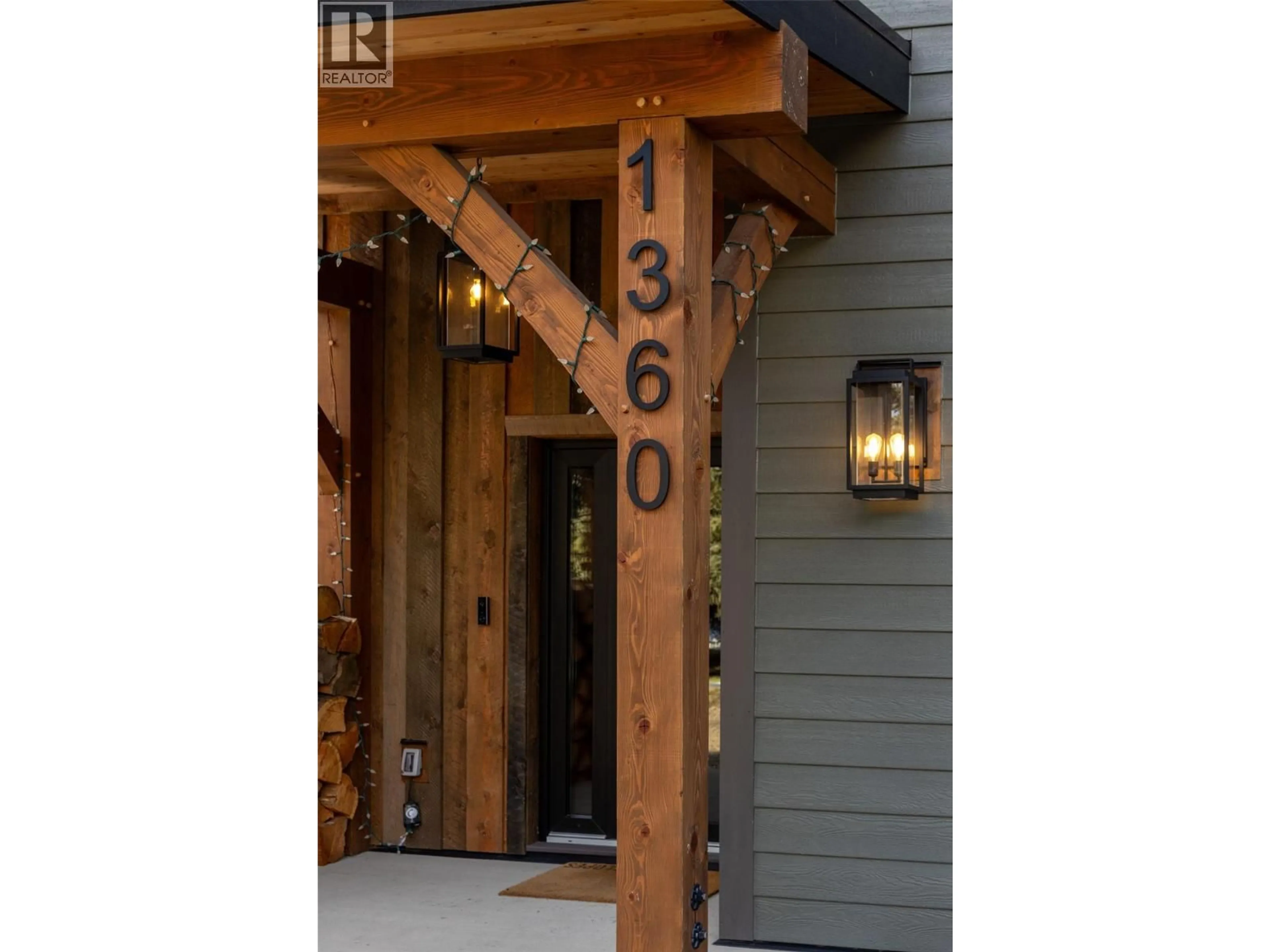 Indoor entryway for 1360 MCLEOD AVENUE, Fernie British Columbia V0B1M1