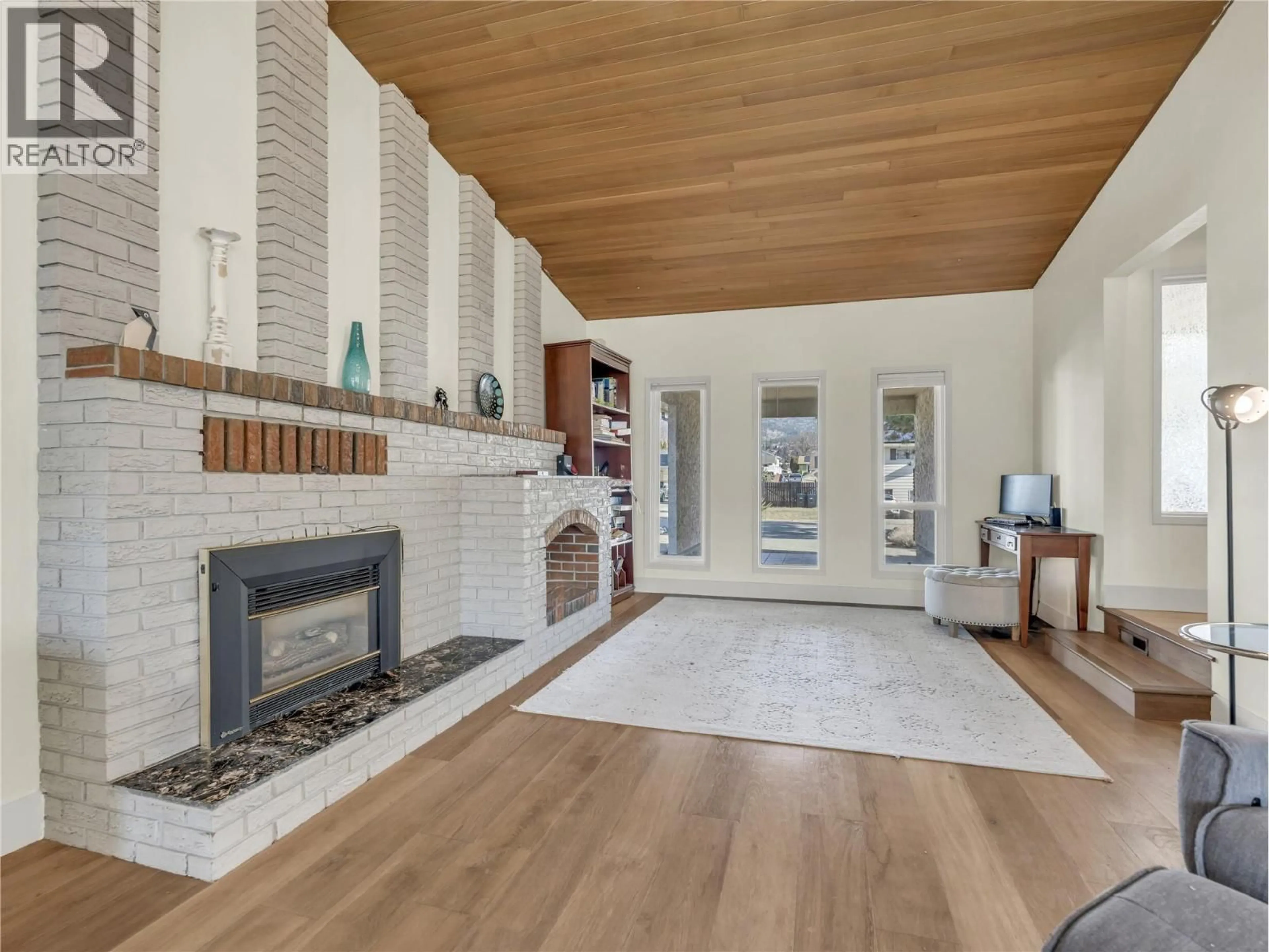 Unknown for 114 MURRAY DRIVE, Penticton British Columbia V2A7E4