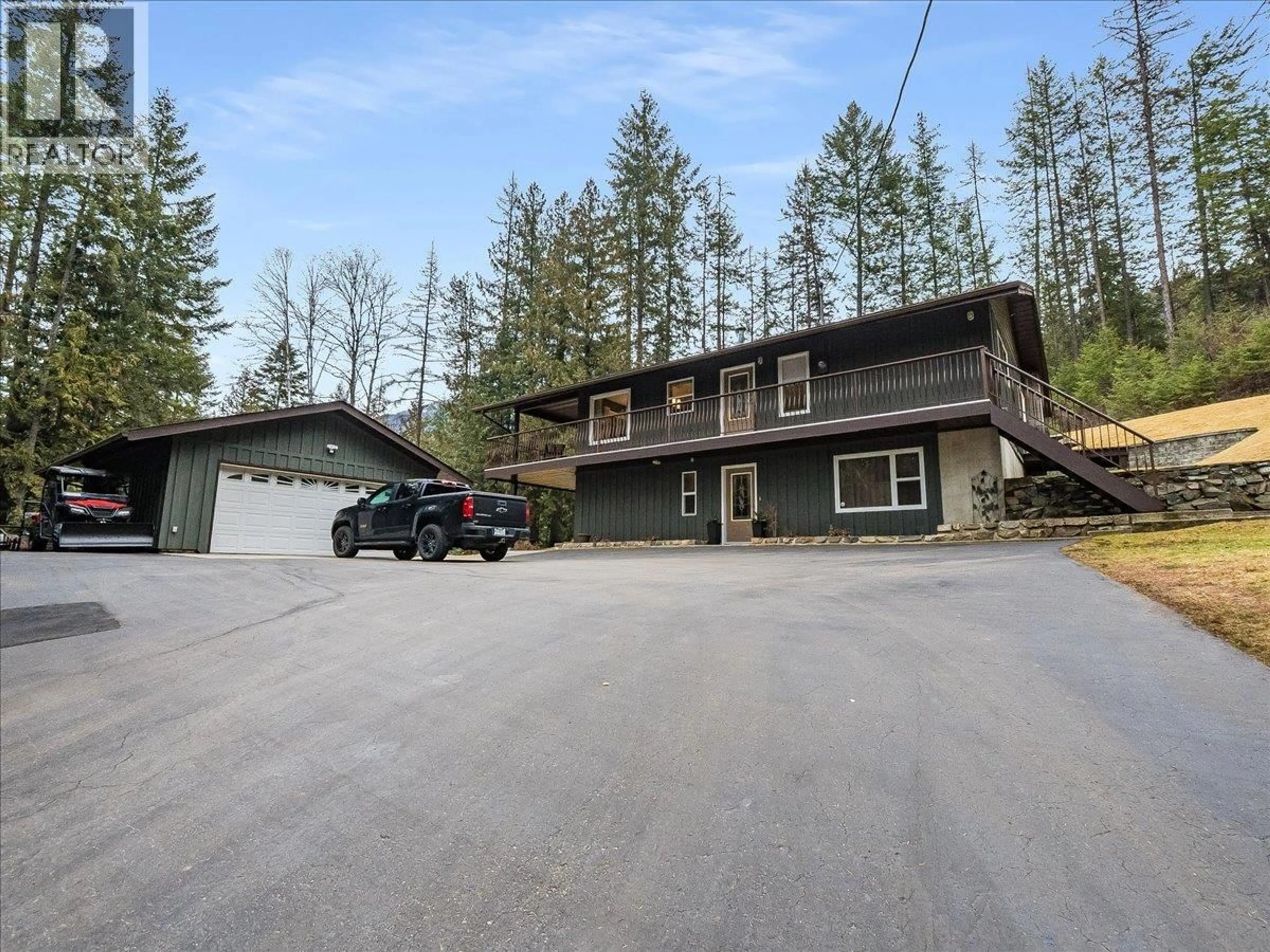 Indoor garage for 2162 OLD SALMO ROAD, Fruitvale British Columbia V0G1L1