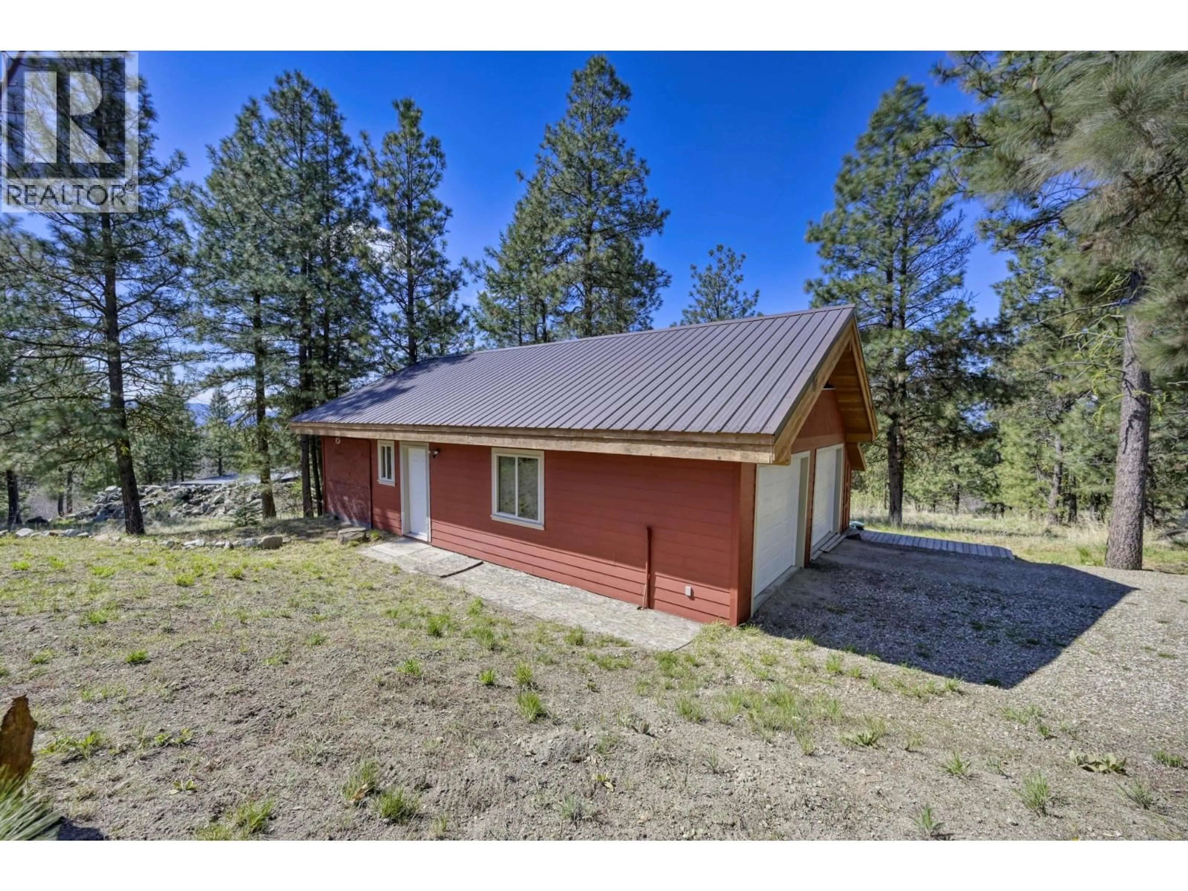 A pic from outside/outdoor area/front of a property/back of a property/a pic from drone, mountain view for 155 COUGAR COURT, Osoyoos British Columbia V0H1V6