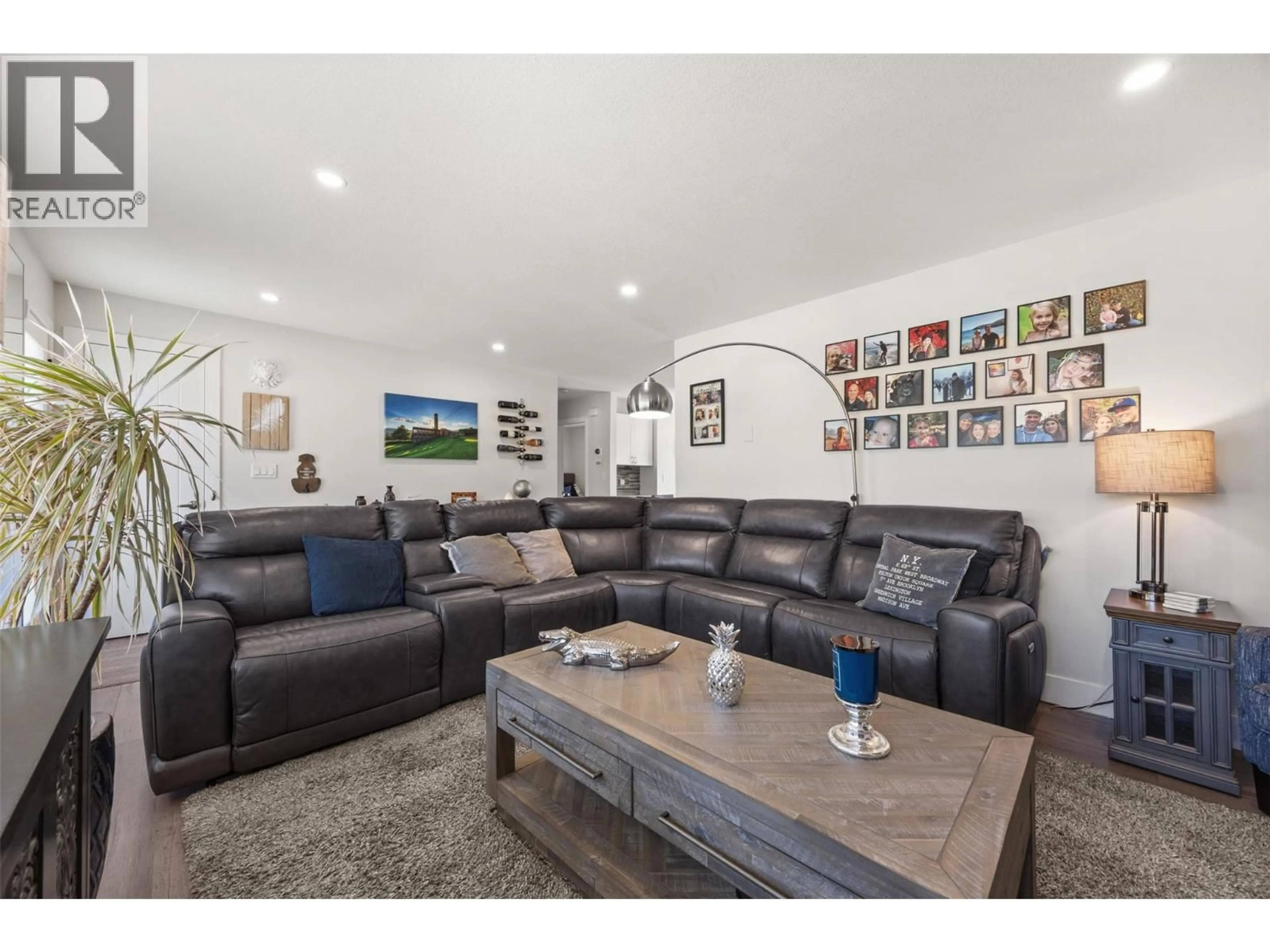 Living room with furniture, unknown for 1255 RIO DRIVE, Kelowna British Columbia V1V1E2