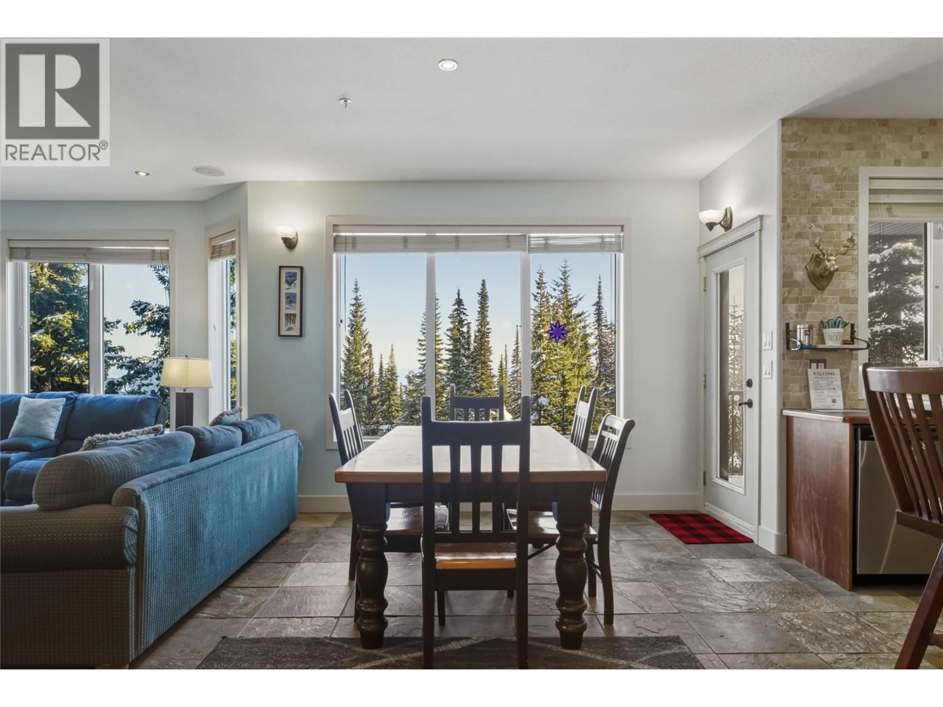 Dining room, unknown for 725 MONASHEE ROAD, Silver Star British Columbia V1B0S5