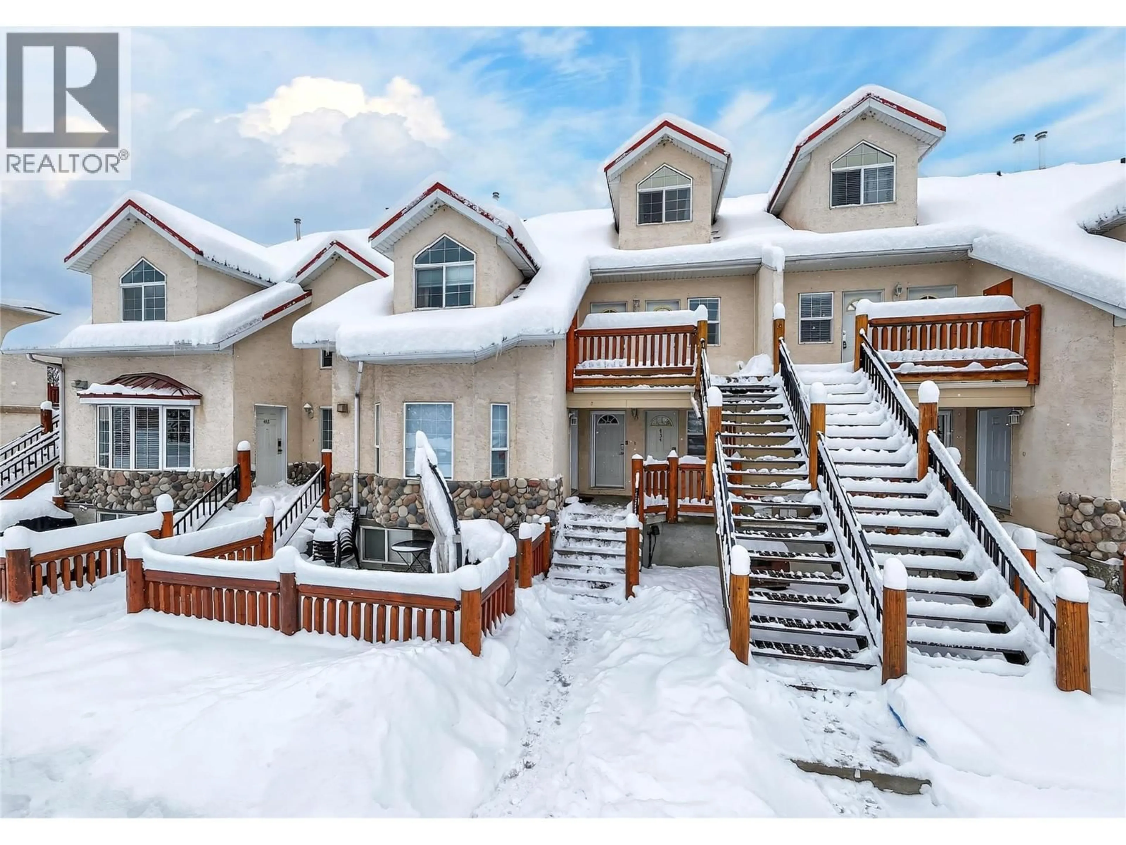 Patio, mountain view for 438 - 400 RIVERSIDE WAY, Fernie British Columbia V0B1M7