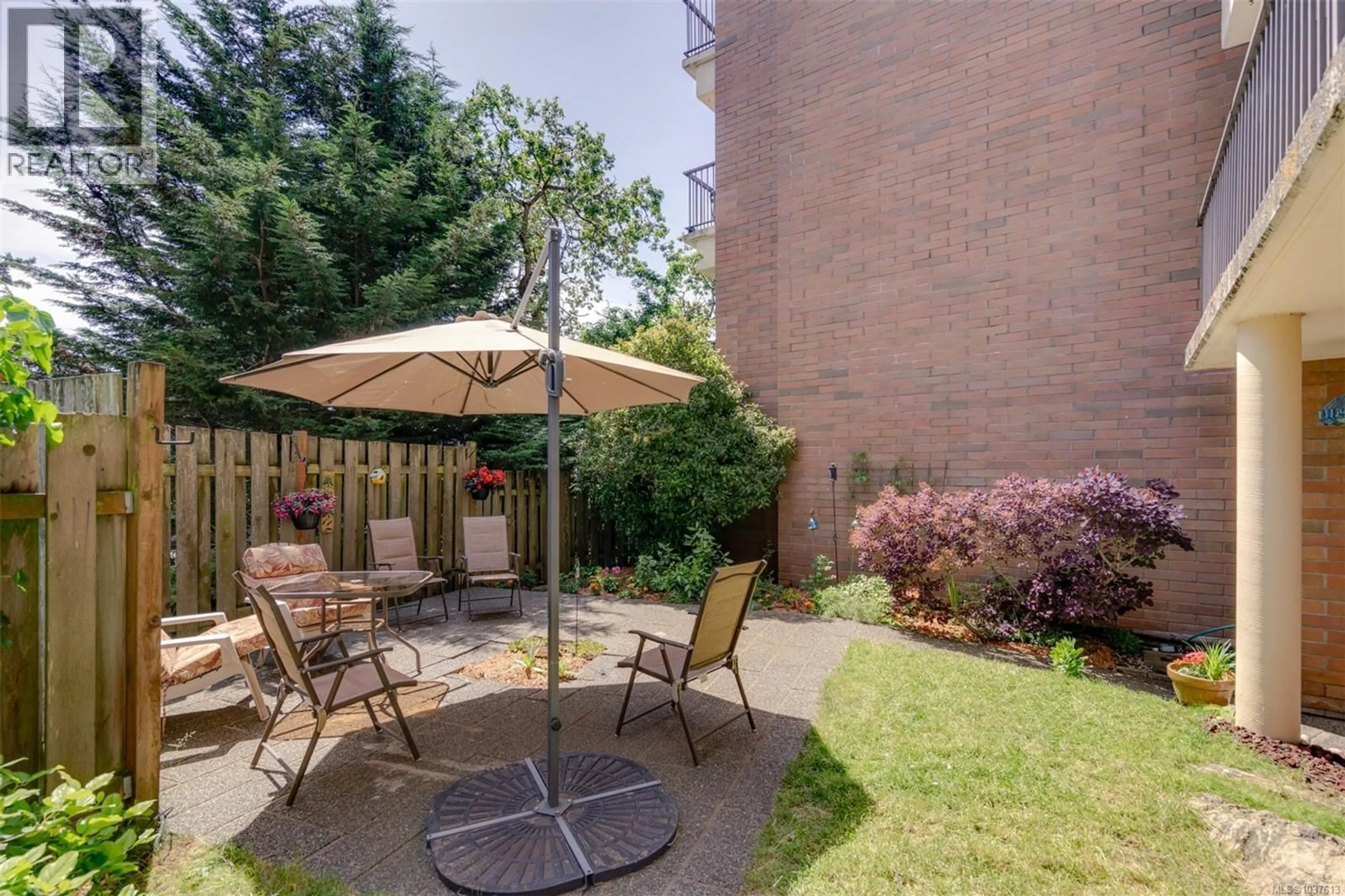 Patio, street for 103 - 4030 QUADRA STREET, Saanich British Columbia V8X1K2