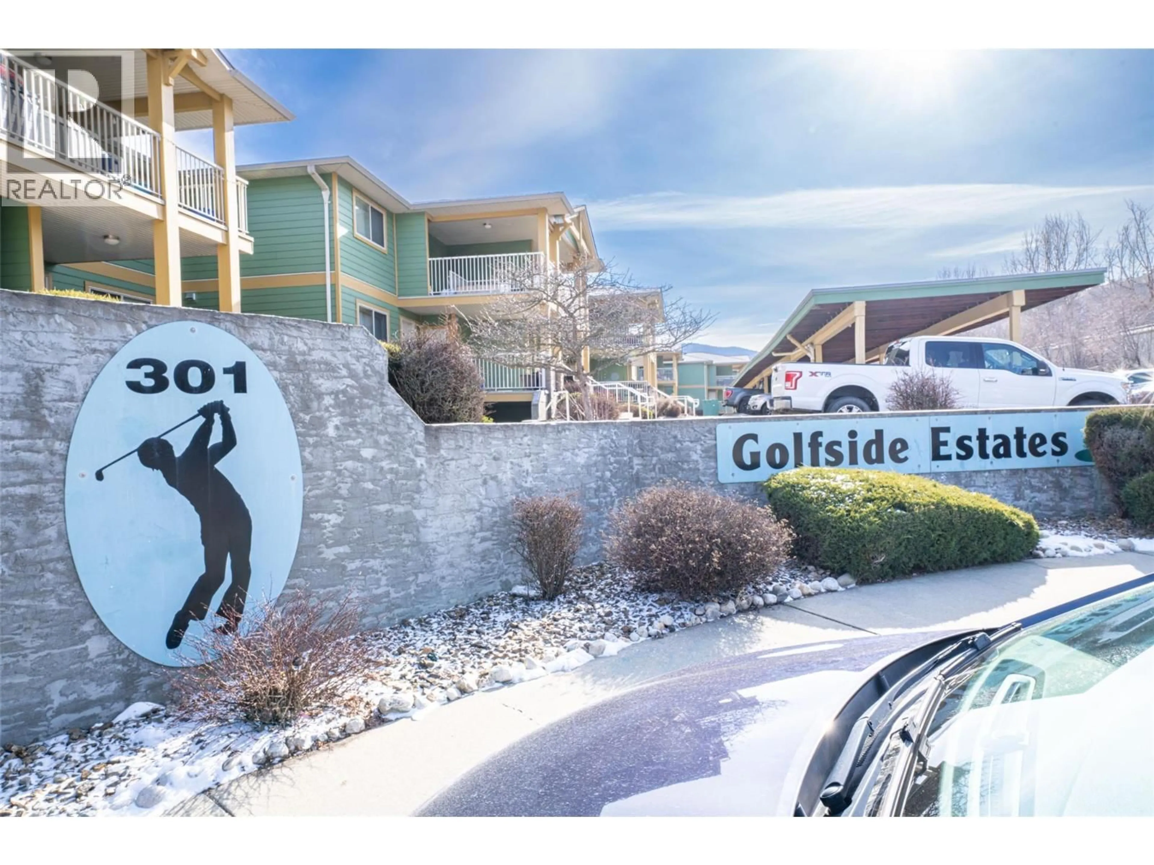 Indoor foyer for 312 - 301 BROWNE ROAD, Vernon British Columbia V1T7M2