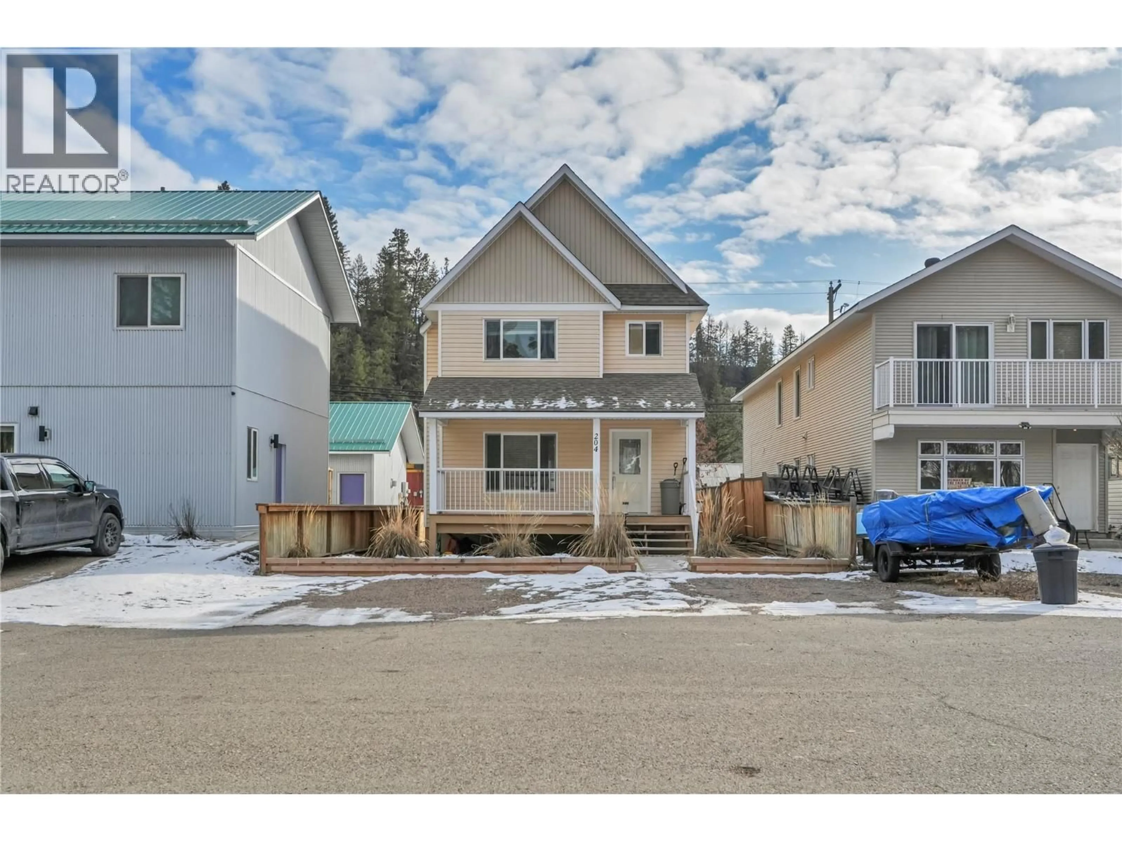 Home with vinyl exterior material, street for 204 ANGELA AVENUE, Princeton British Columbia V0X1W0