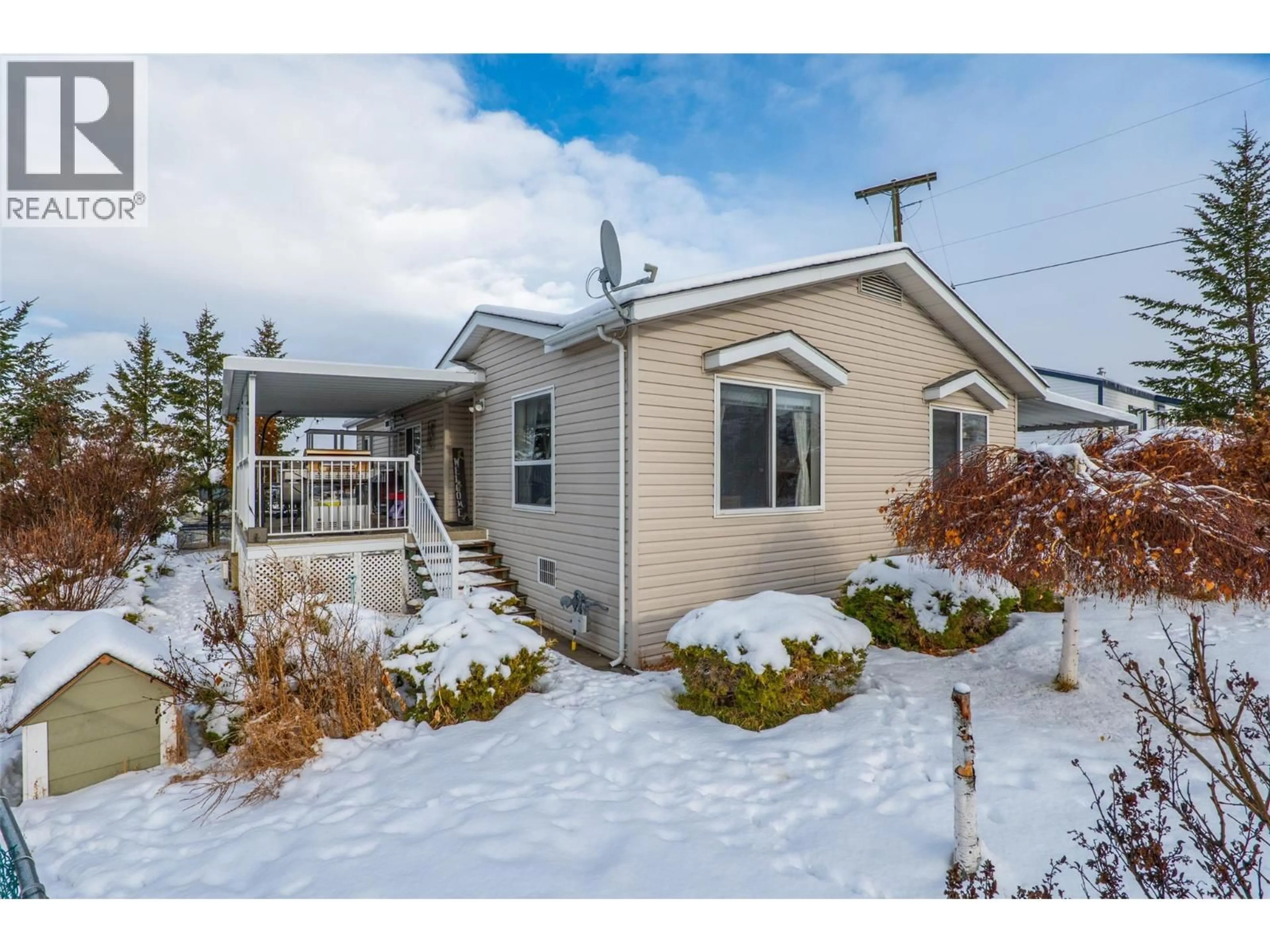 Home with vinyl exterior material, street for 22 - 2815 PRINCETON KAMLOOPS 5A HIGHWAY, Kamloops British Columbia V0E2A0