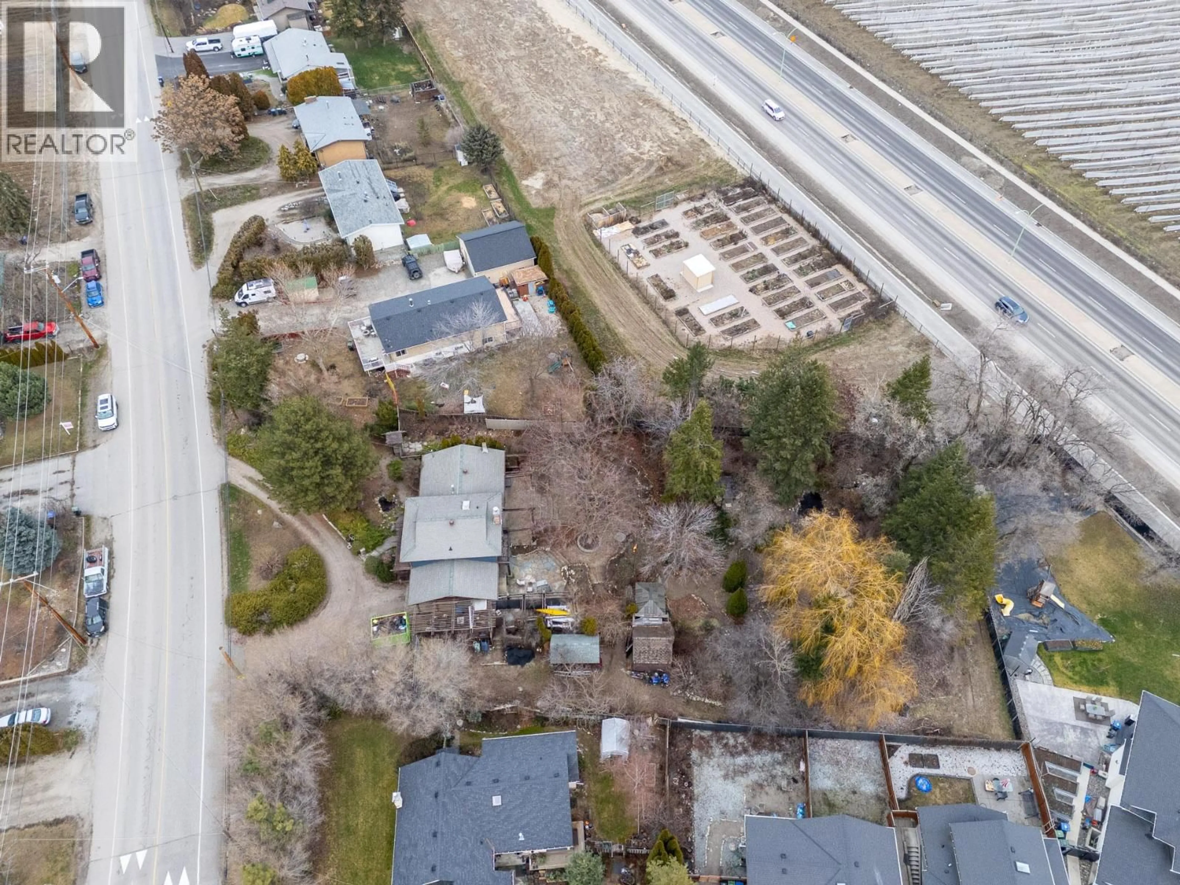 A pic from outside/outdoor area/front of a property/back of a property/a pic from drone, street for 171 SNOWSELL NORTH STREET, Kelowna British Columbia V1V2E3