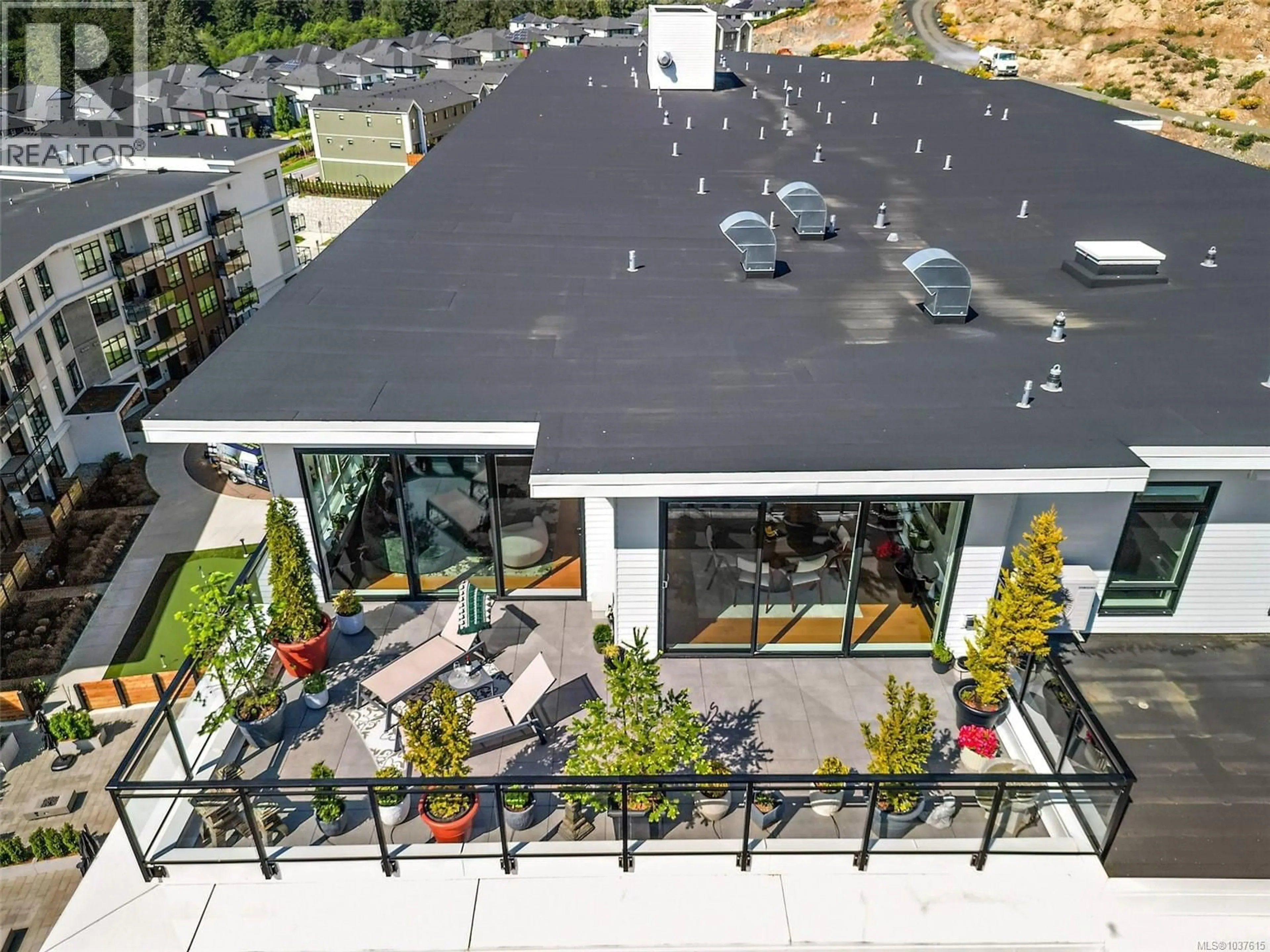 Patio, city buildings view from balcony for 710 - 1114 SAMAR CRESCENT, Langford British Columbia V9B7C5