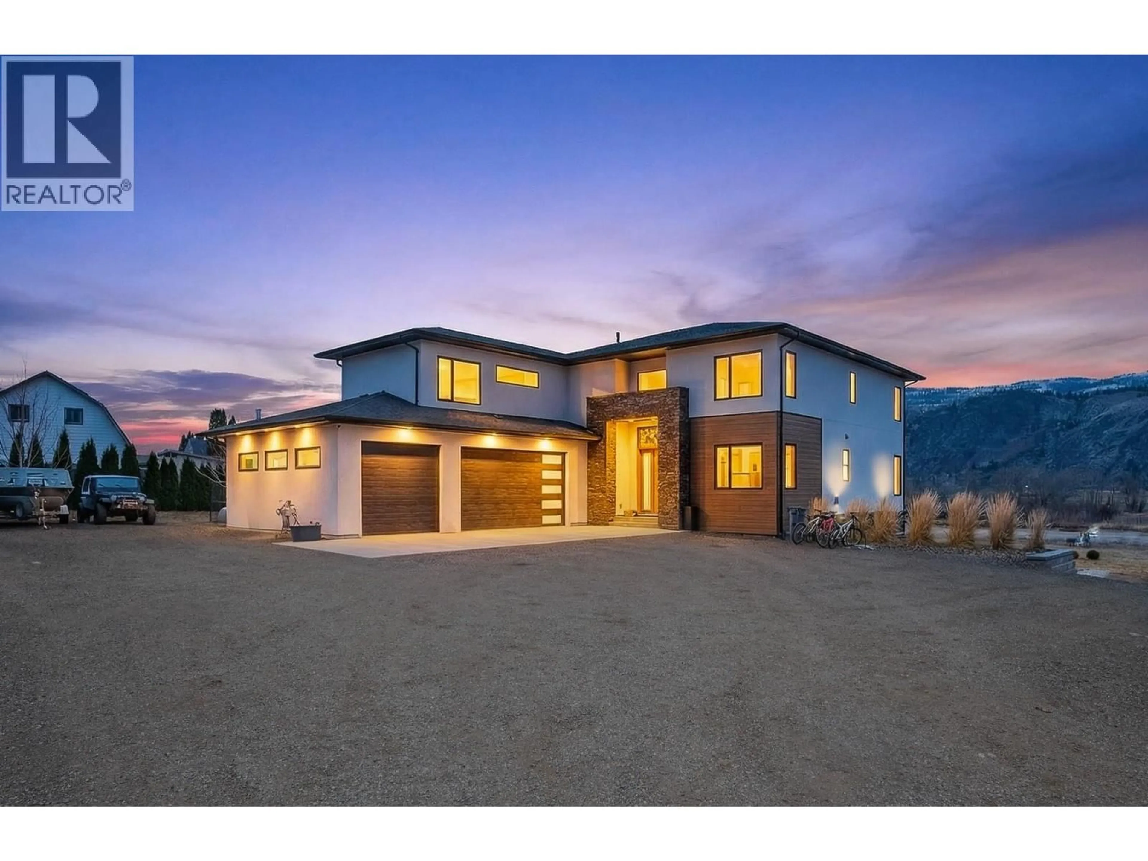 Home with vinyl exterior material, mountain view for 4000 DAVIE ROAD, Kamloops British Columbia V2H1K8